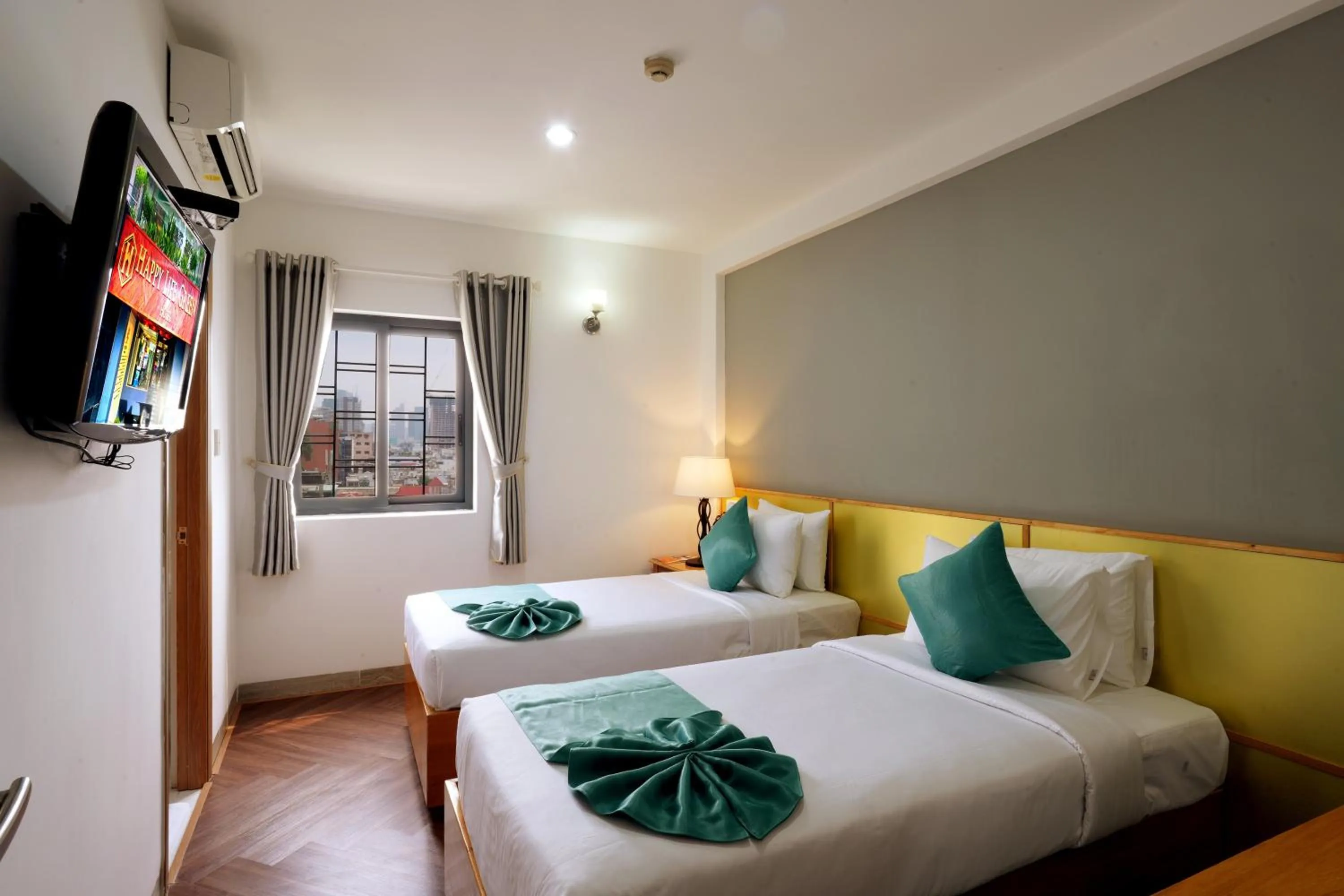 View (from property/room), Bed in Happy Life Green Hotel