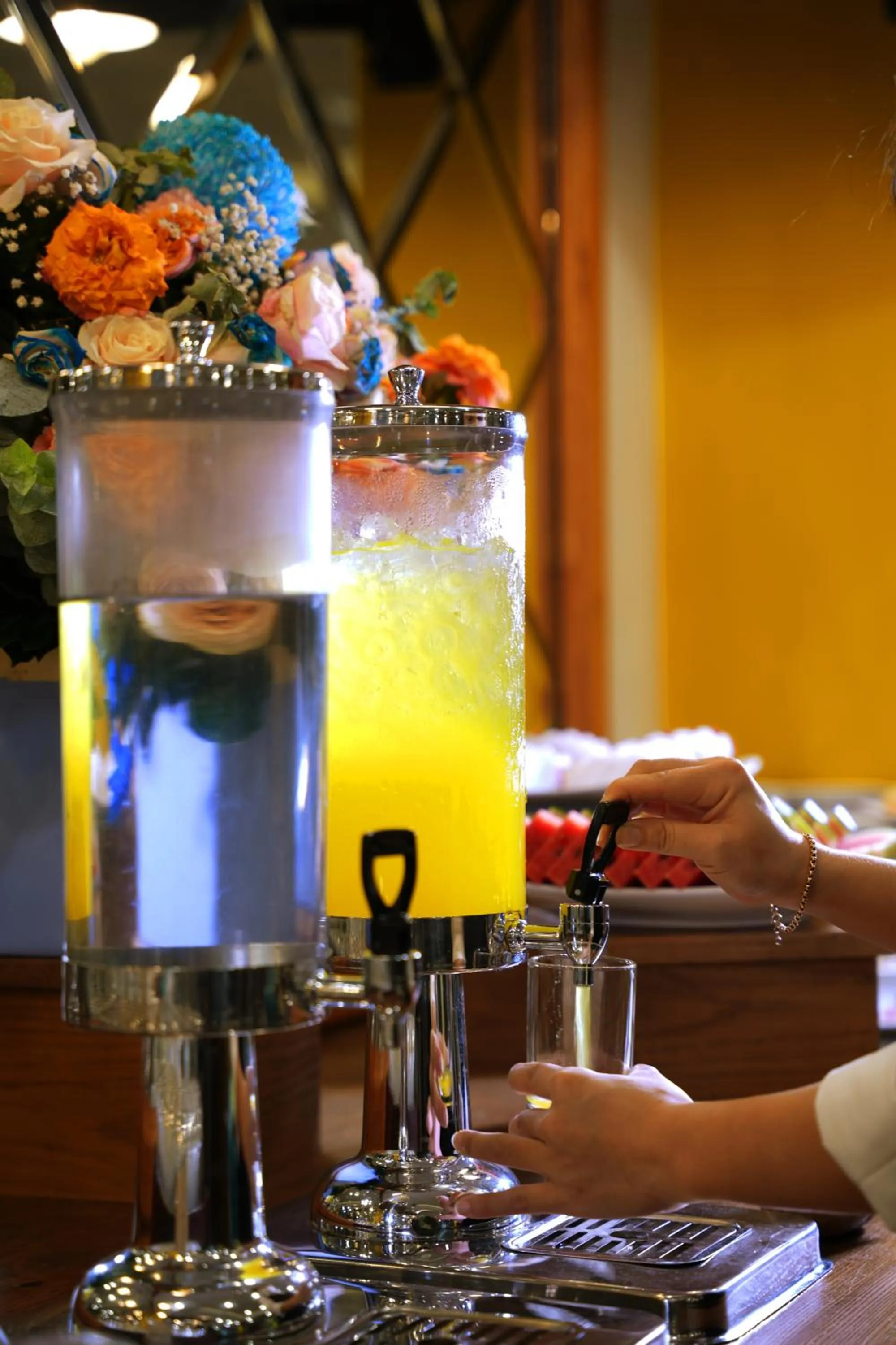 Breakfast in Happy Life Green Hotel