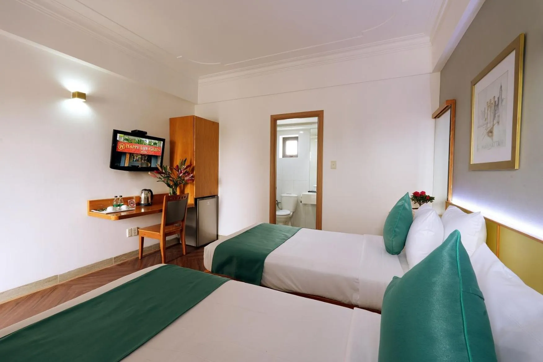 Bed in Happy Life Green Hotel