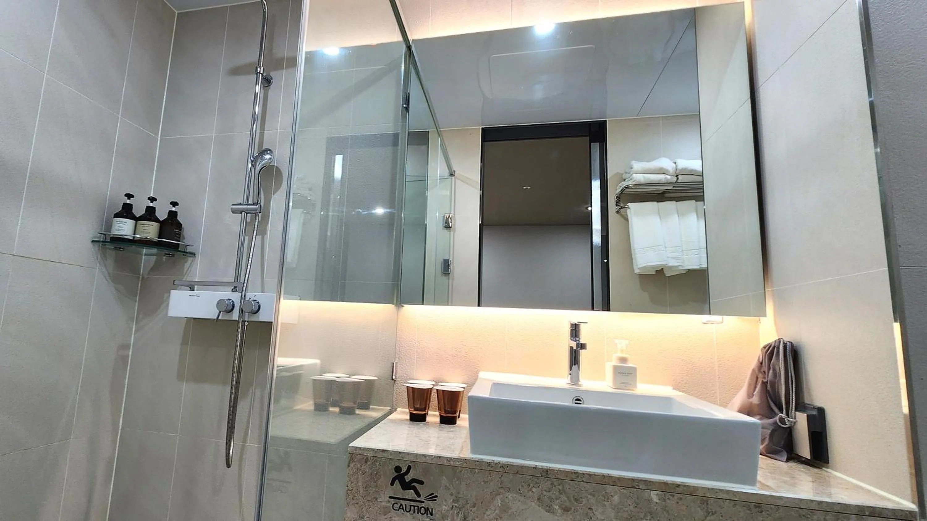 Shower in Kwangsu Hotel Haeundae