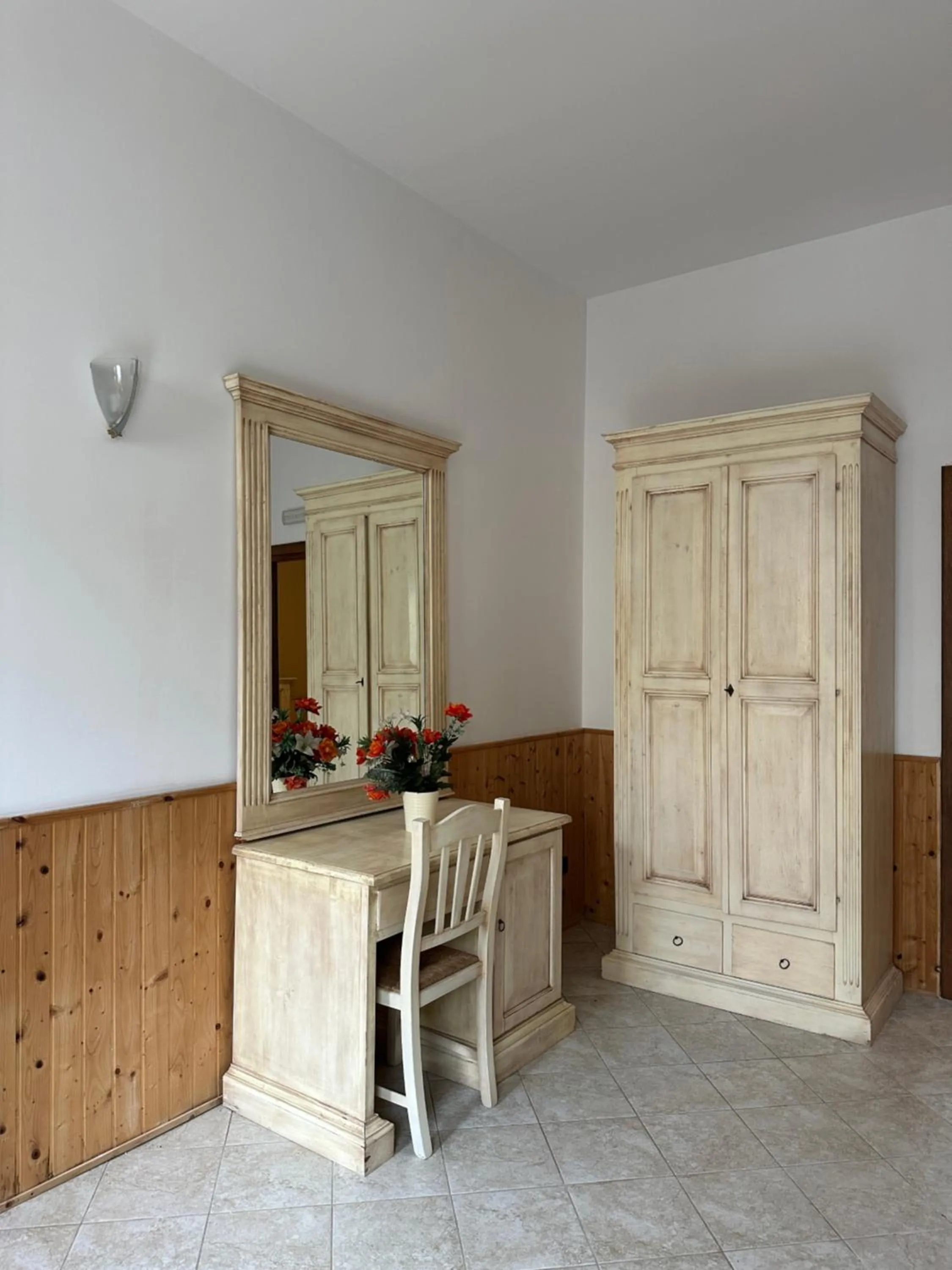 furniture in La Restuccia Masseria Urban - DiscoHotel