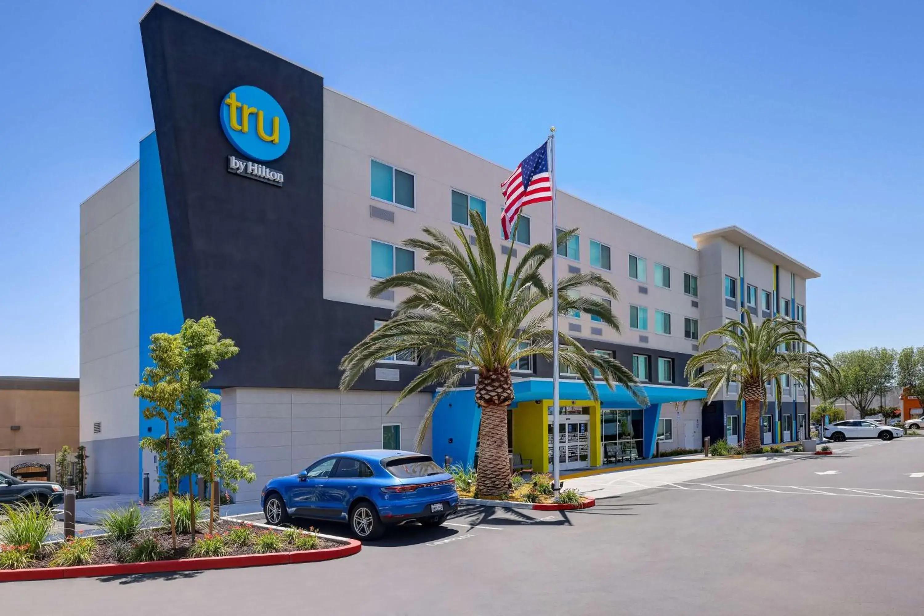 Property building in Tru By Hilton Lathrop Property building in Tru By Hilton Lathrop