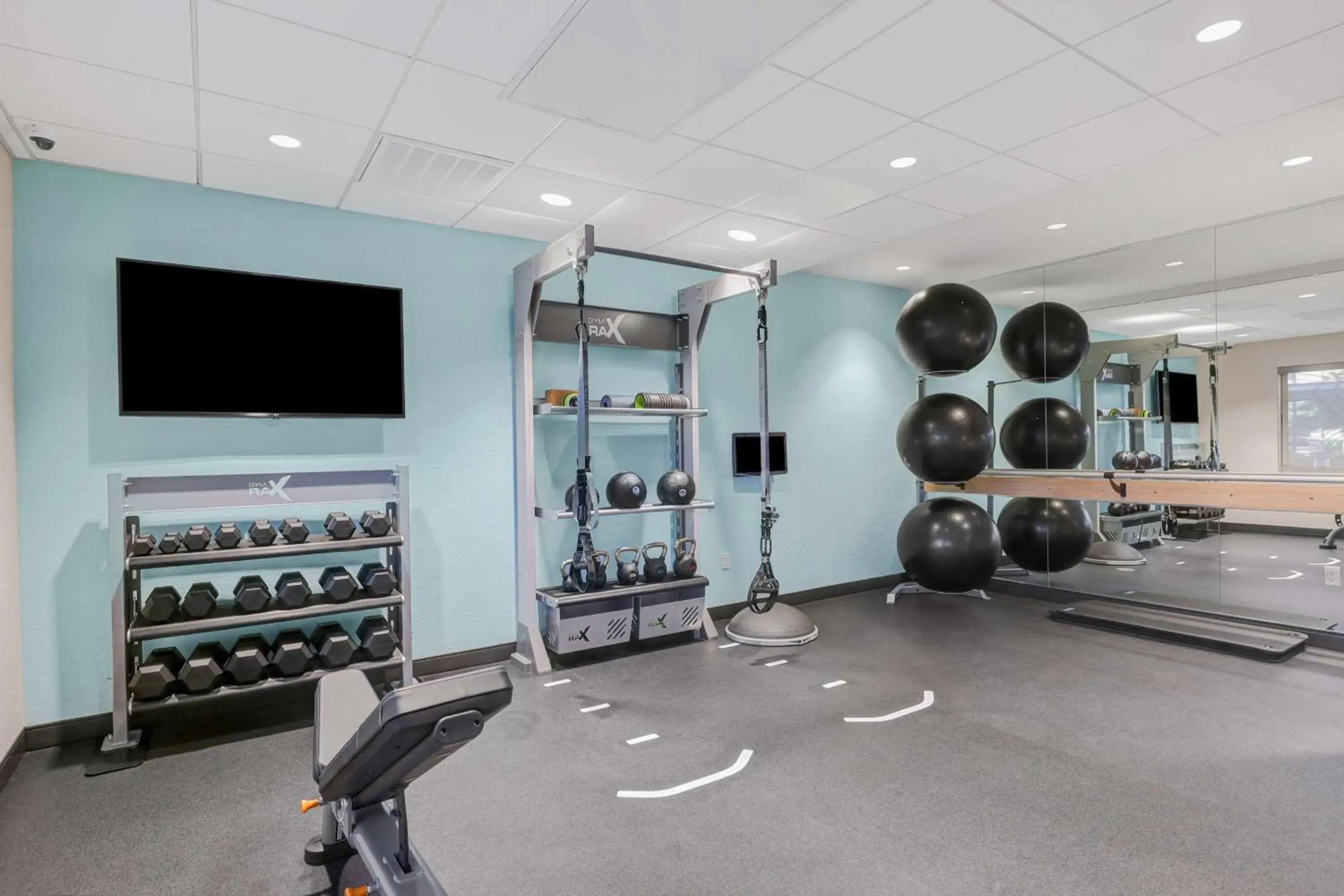 Fitness centre/facilities in Tru By Hilton Lathrop Fitness centre/facilities in Tru By Hilton Lathrop