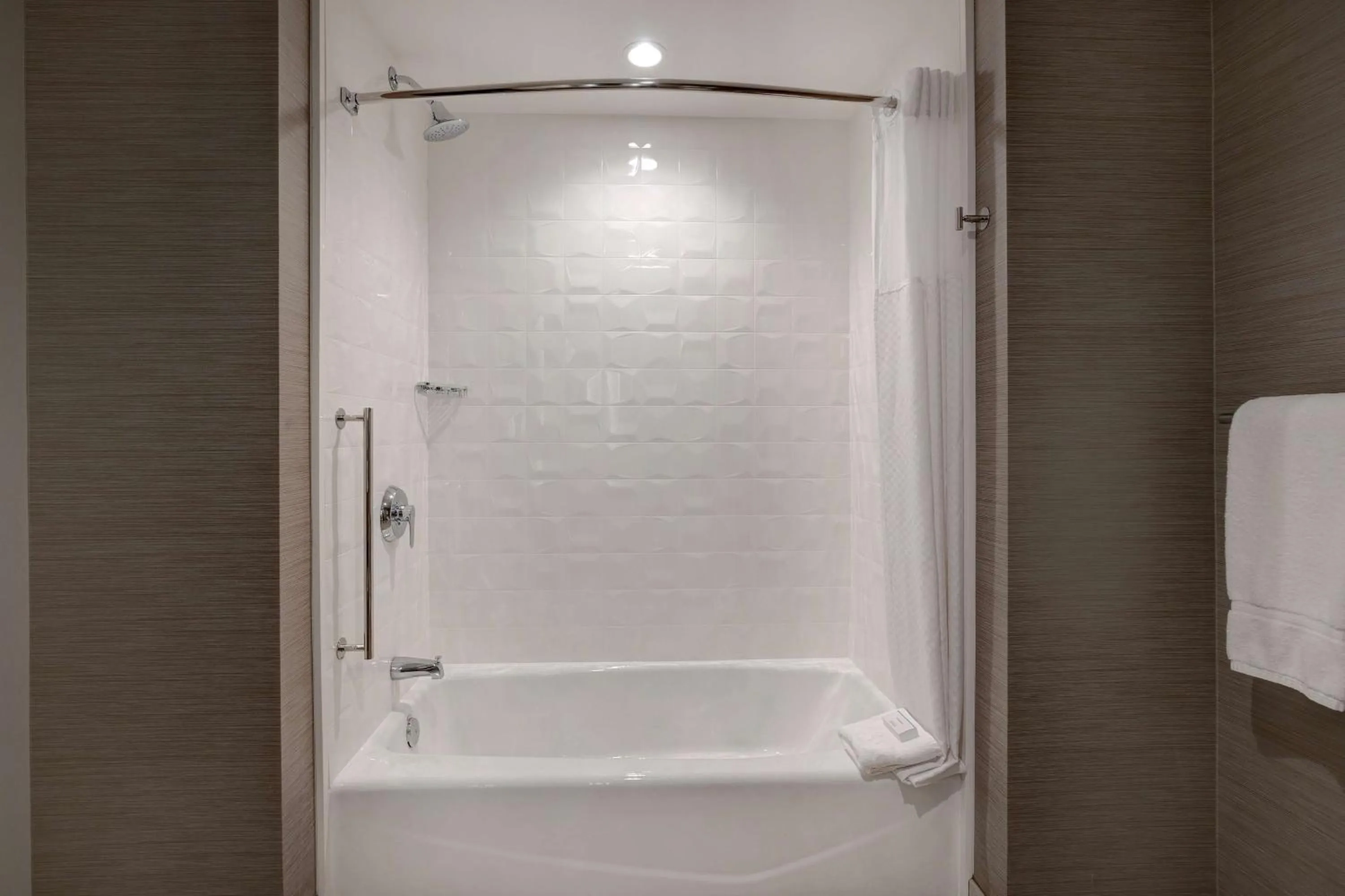 Bathroom in Hilton Garden Inn Anaheim Resort