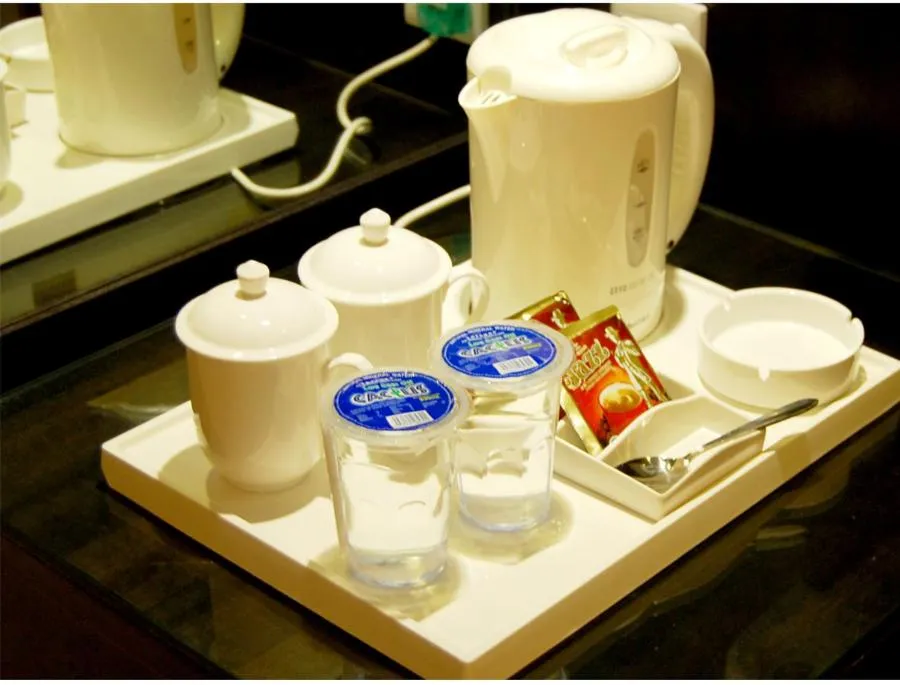 Coffee/tea facilities in ERNES Hotel Bayu Mutiara