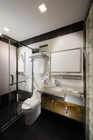 Bathroom in ERNES Hotel Bayu Mutiara