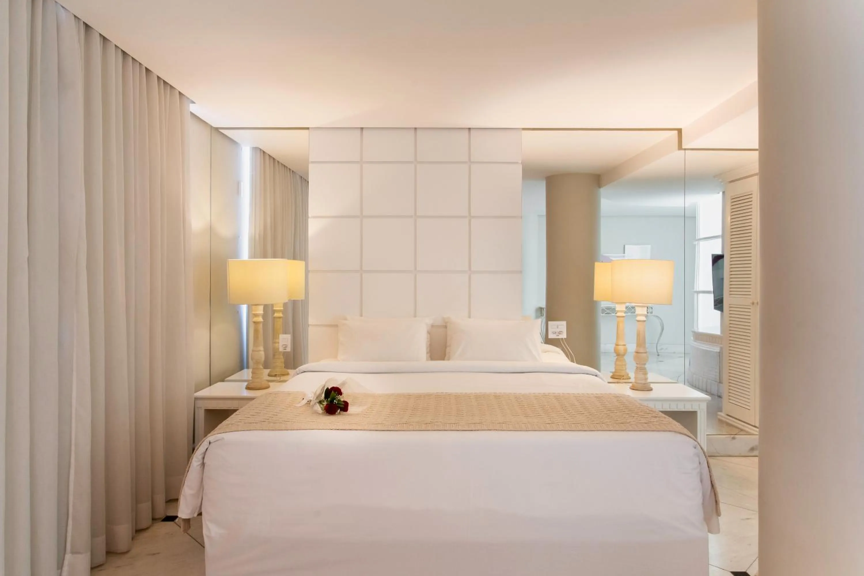 Bed in Suntory Hotel