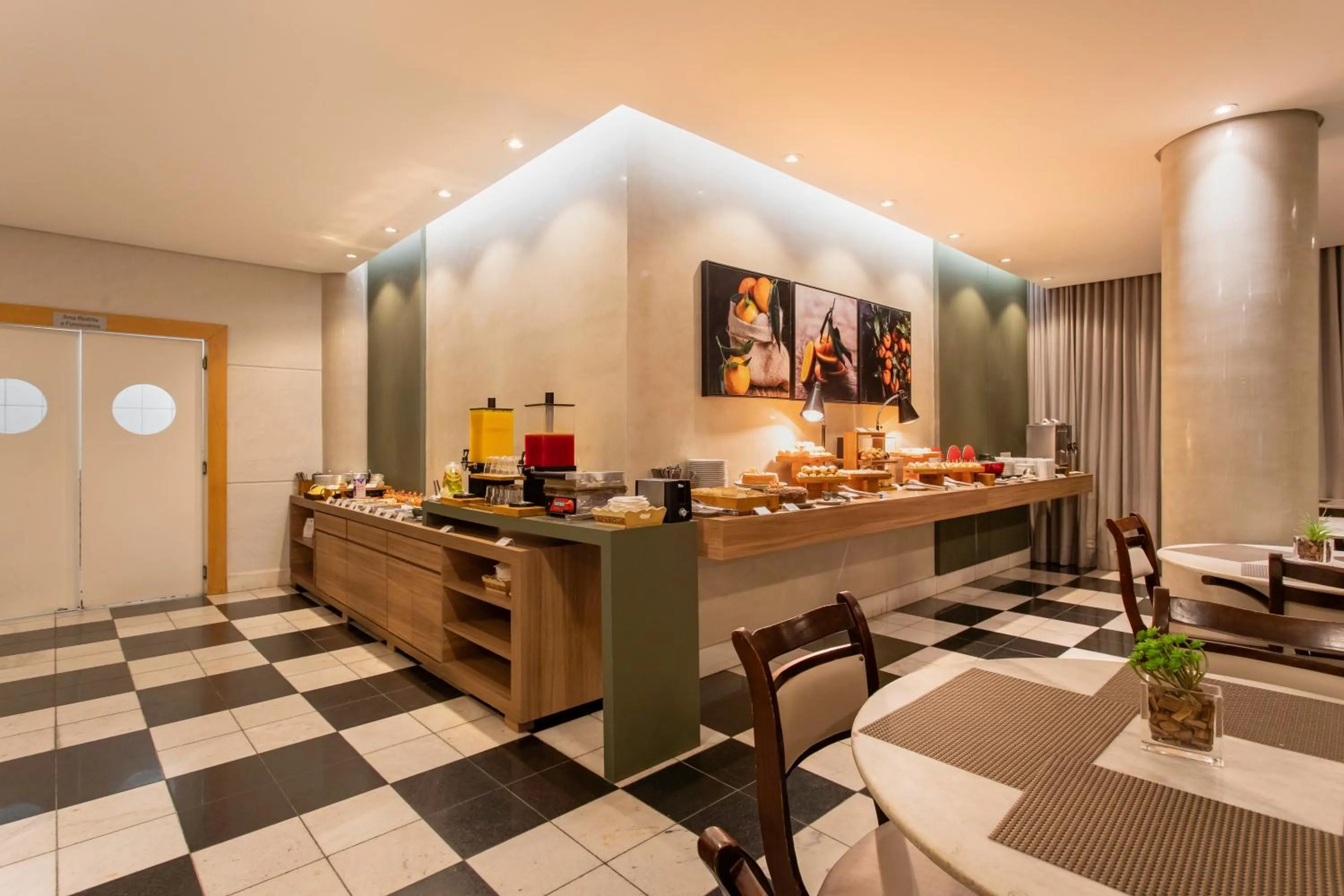 Buffet breakfast in Suntory Hotel