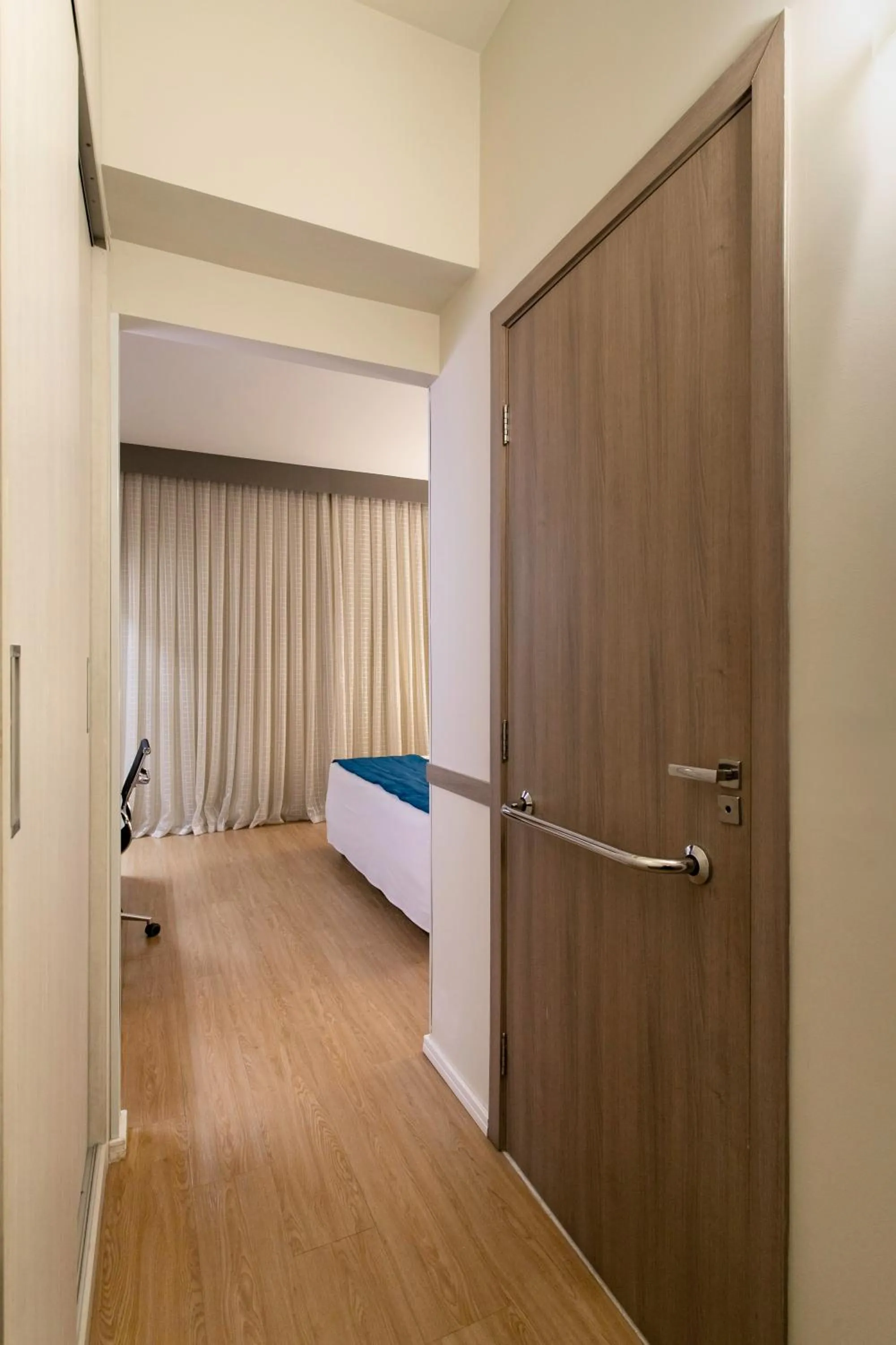 Bed in Suntory Hotel