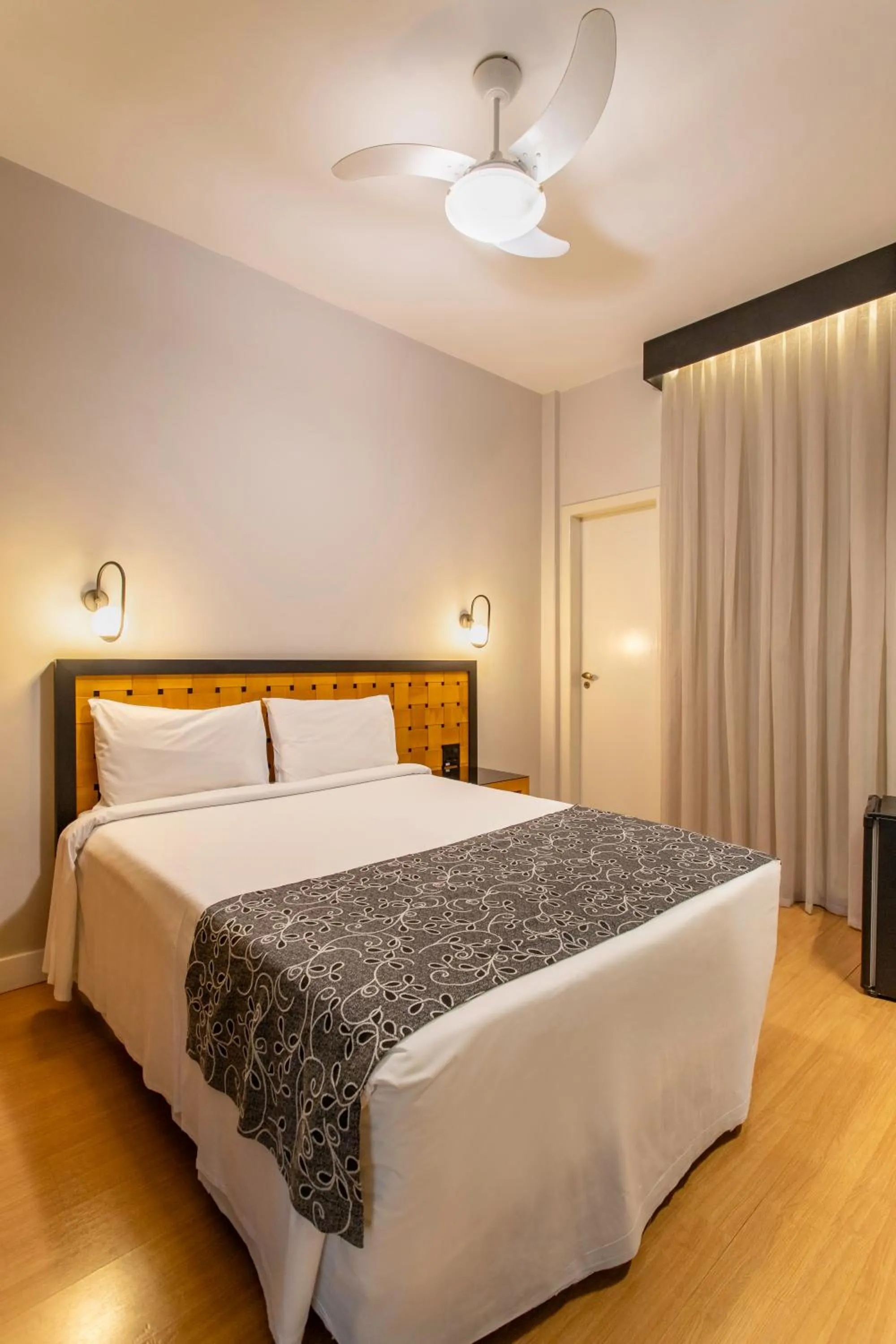 Bed in Suntory Hotel