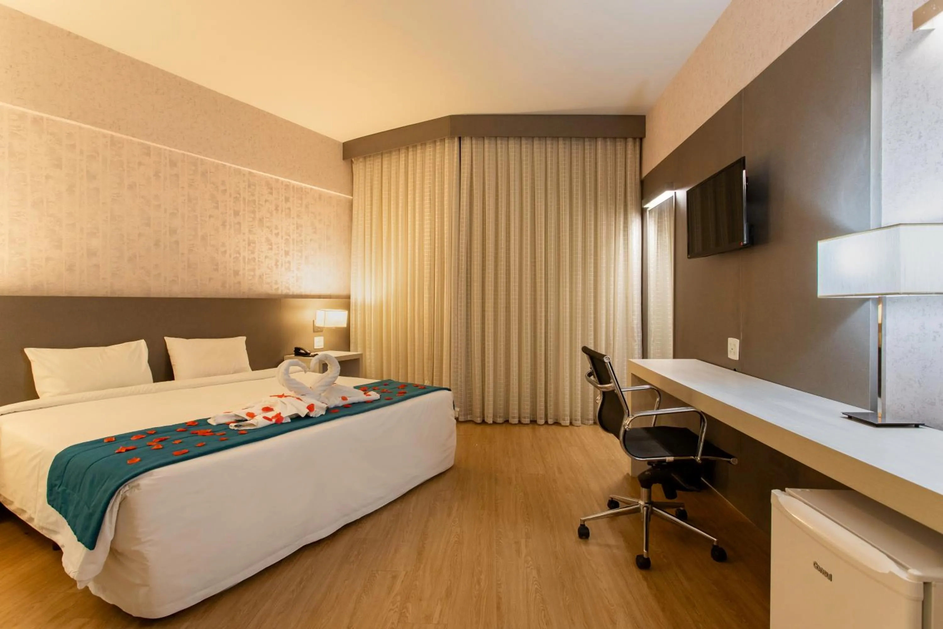 Bed in Suntory Hotel