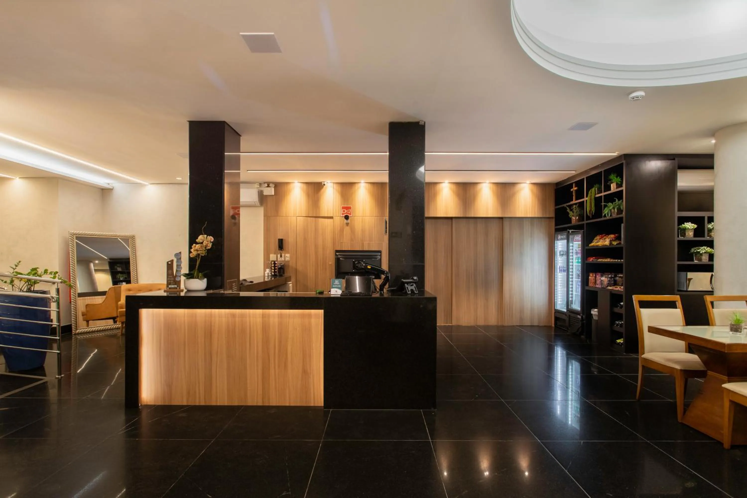 Lobby or reception in Suntory Hotel