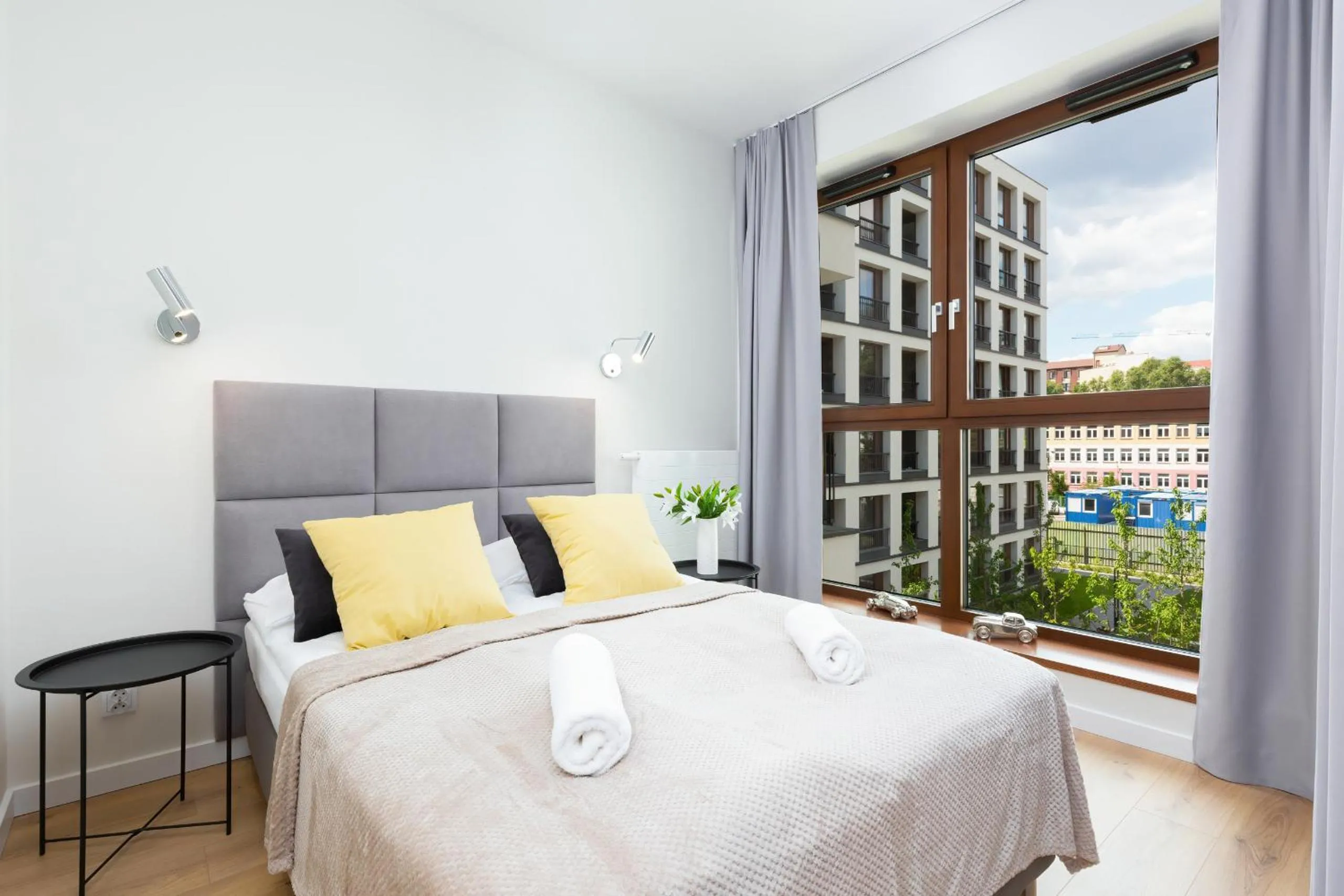 Apartments Browary Warszawskie by Noclegi Renters