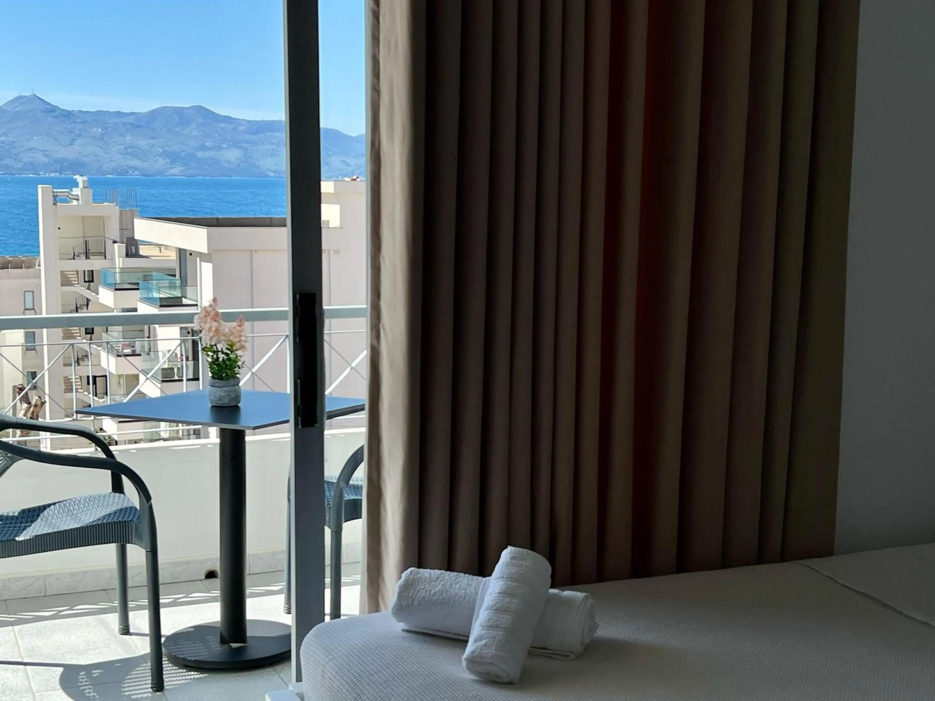 Bed in Hotel Oxhaku