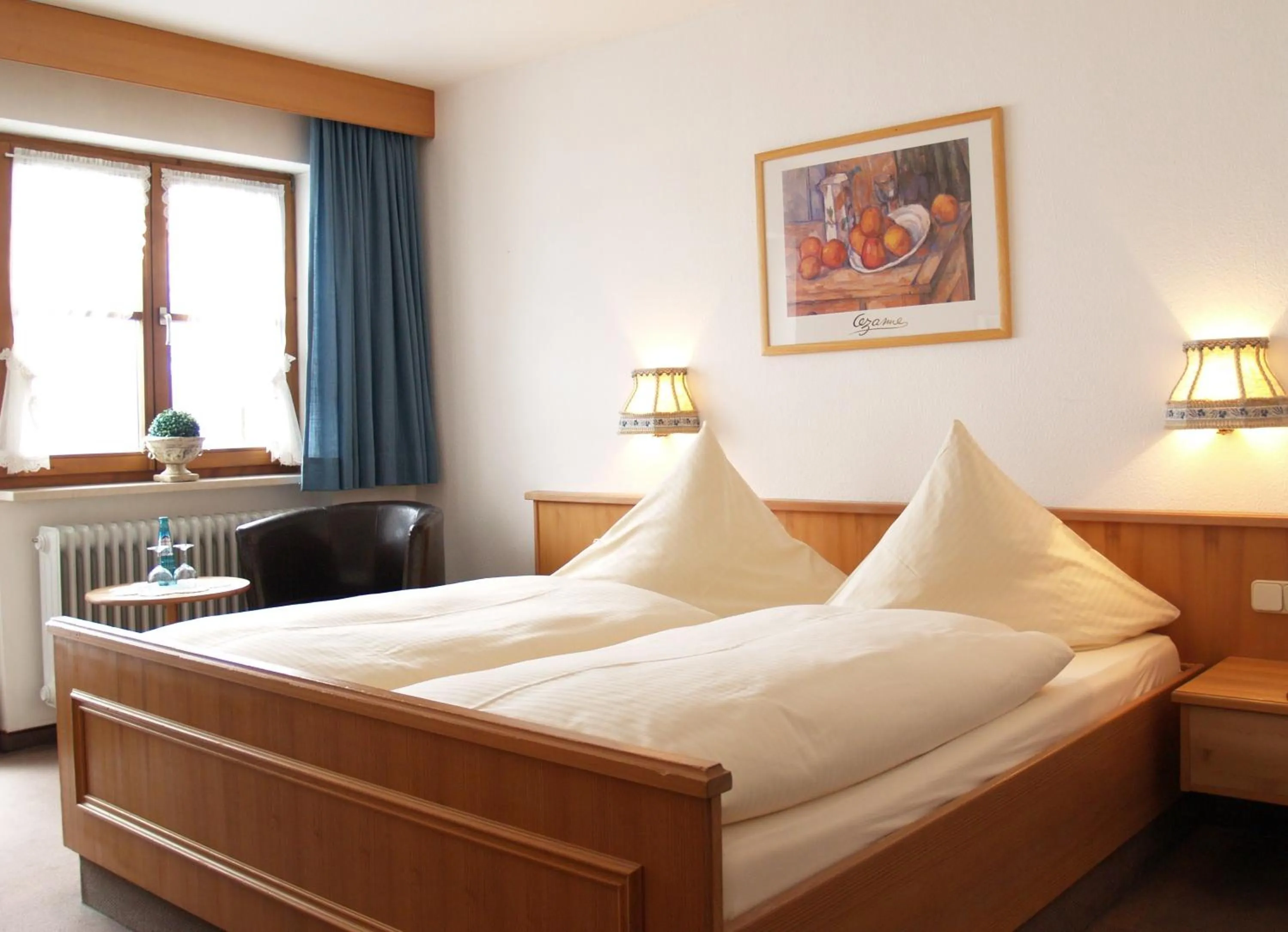 Bed in Hotel Pfrontener Hof