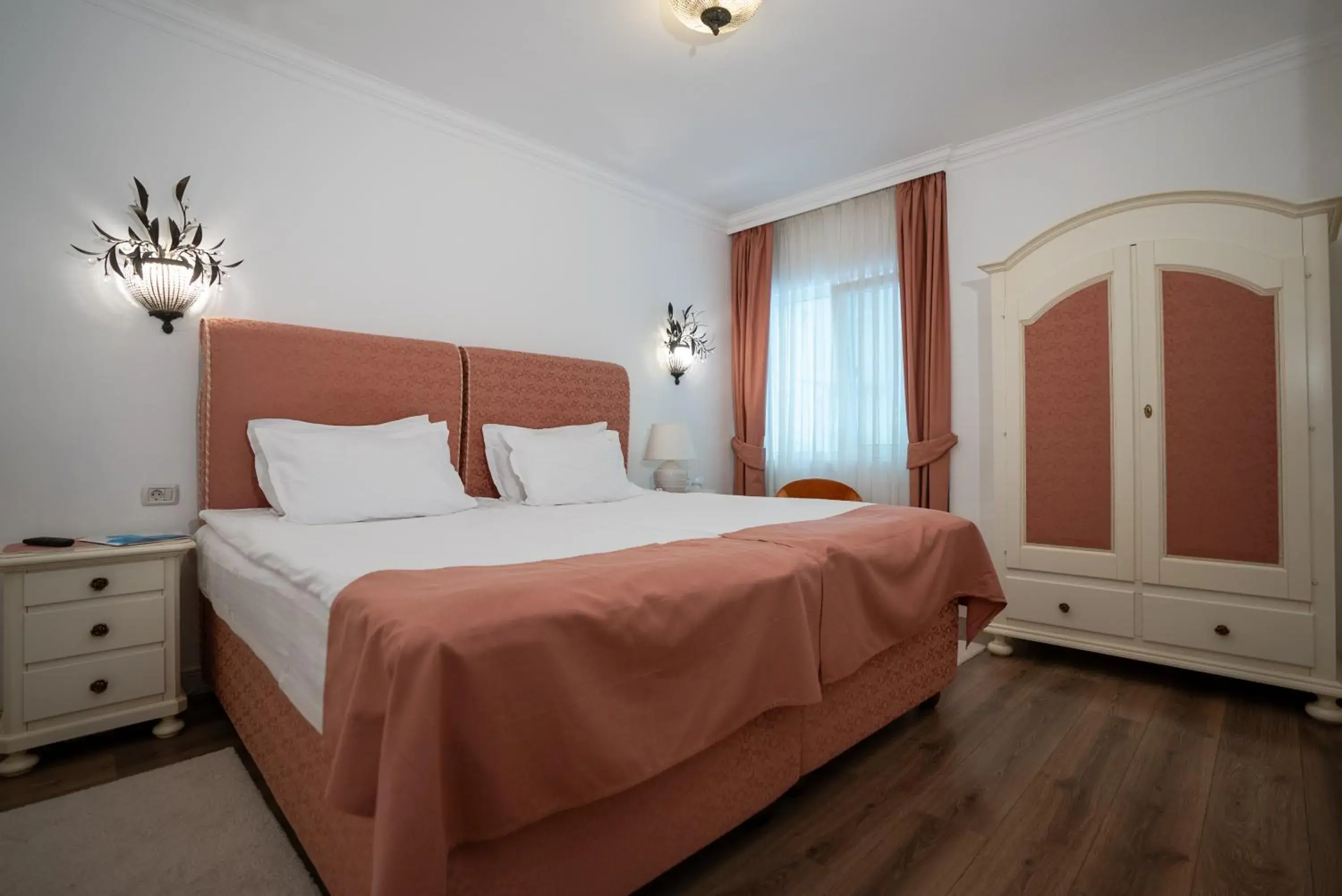 Superior Twin Room in Excelsior Boutique Hotel Sinaia Superior Twin Room in Excelsior Boutique Hotel Sinaia