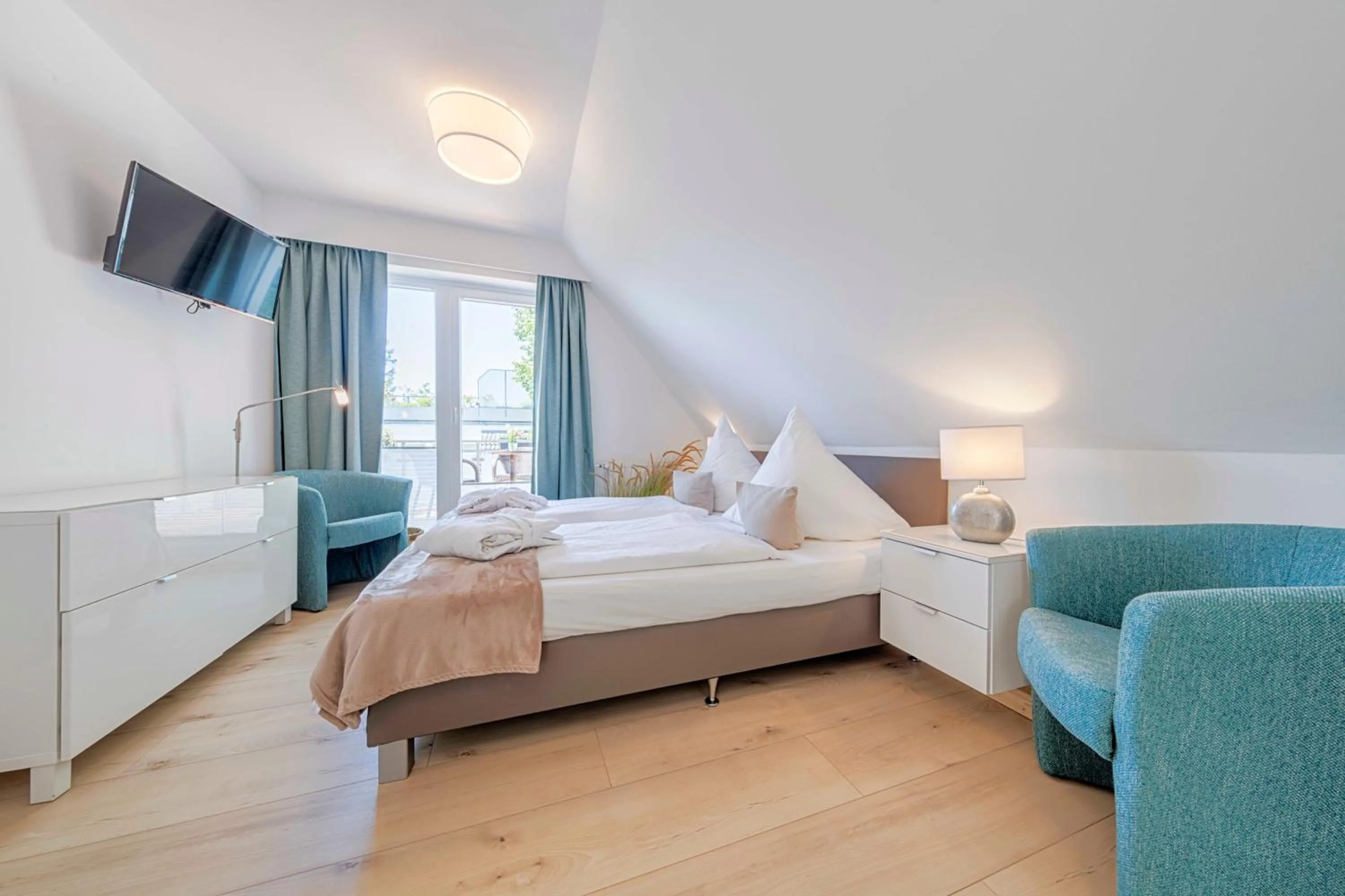 Bedroom, Bed in HofHotel Krähenberg