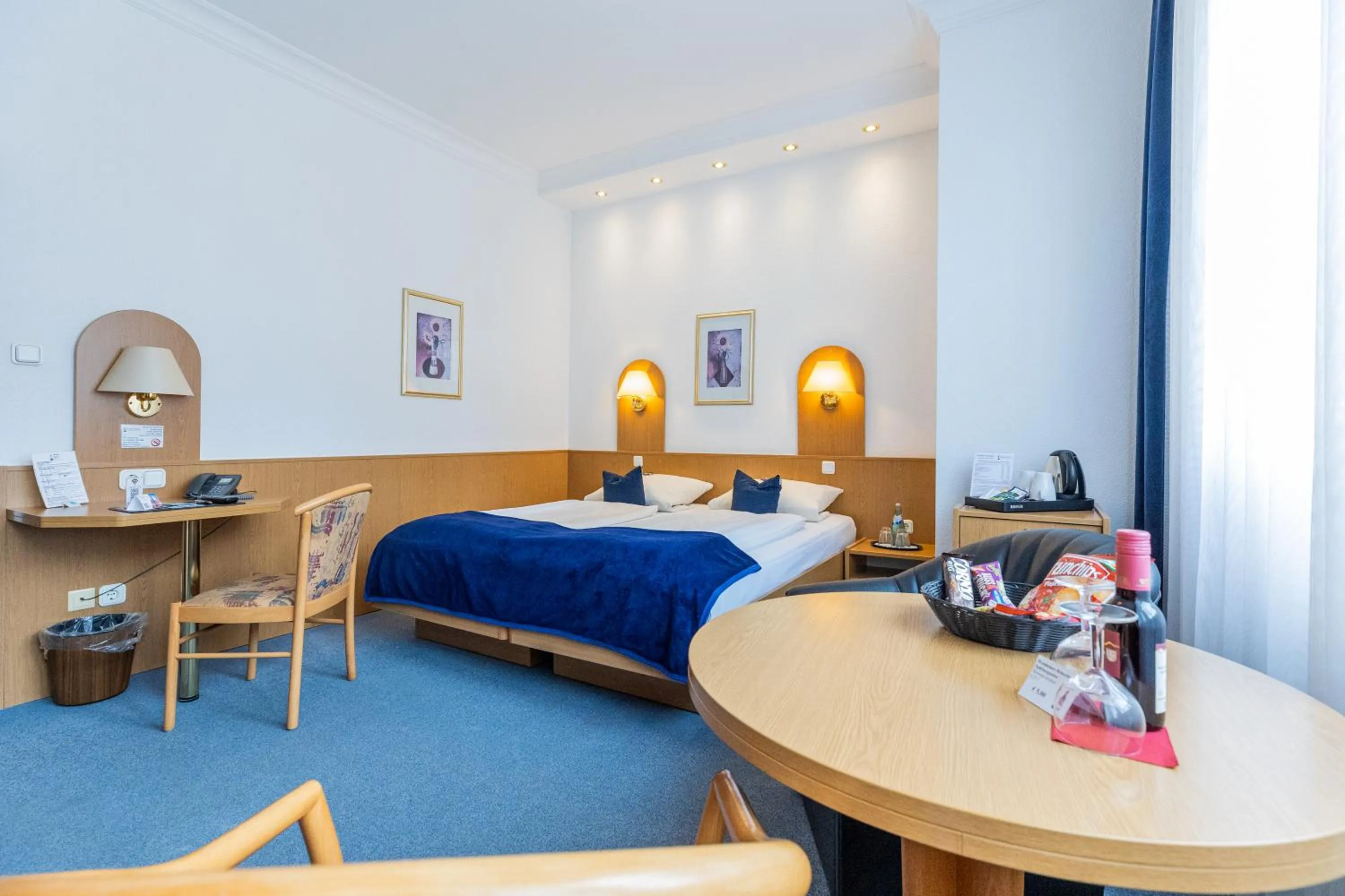 Bed in Hotel West an der Bockenheimer Warte