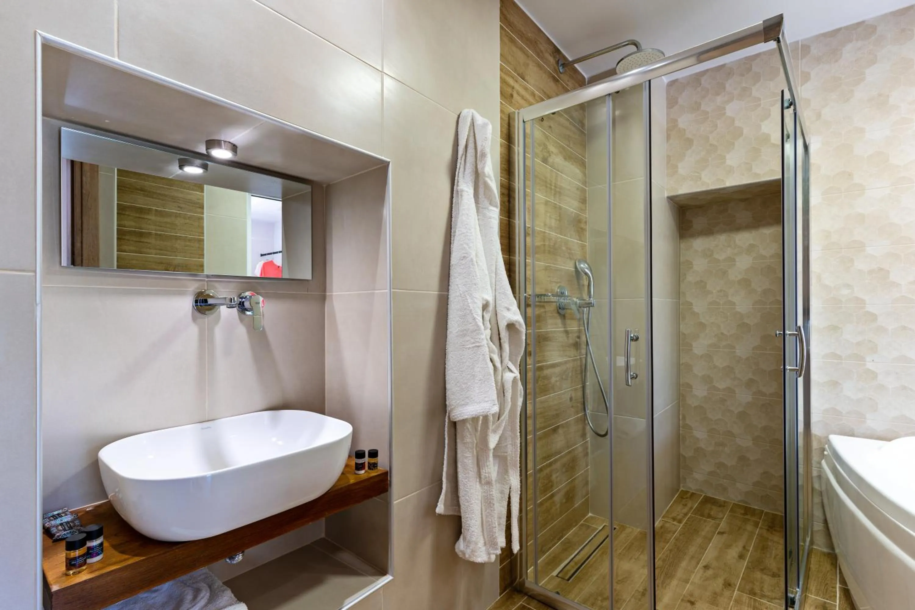 Shower in Erotokritos City Luxury Suites