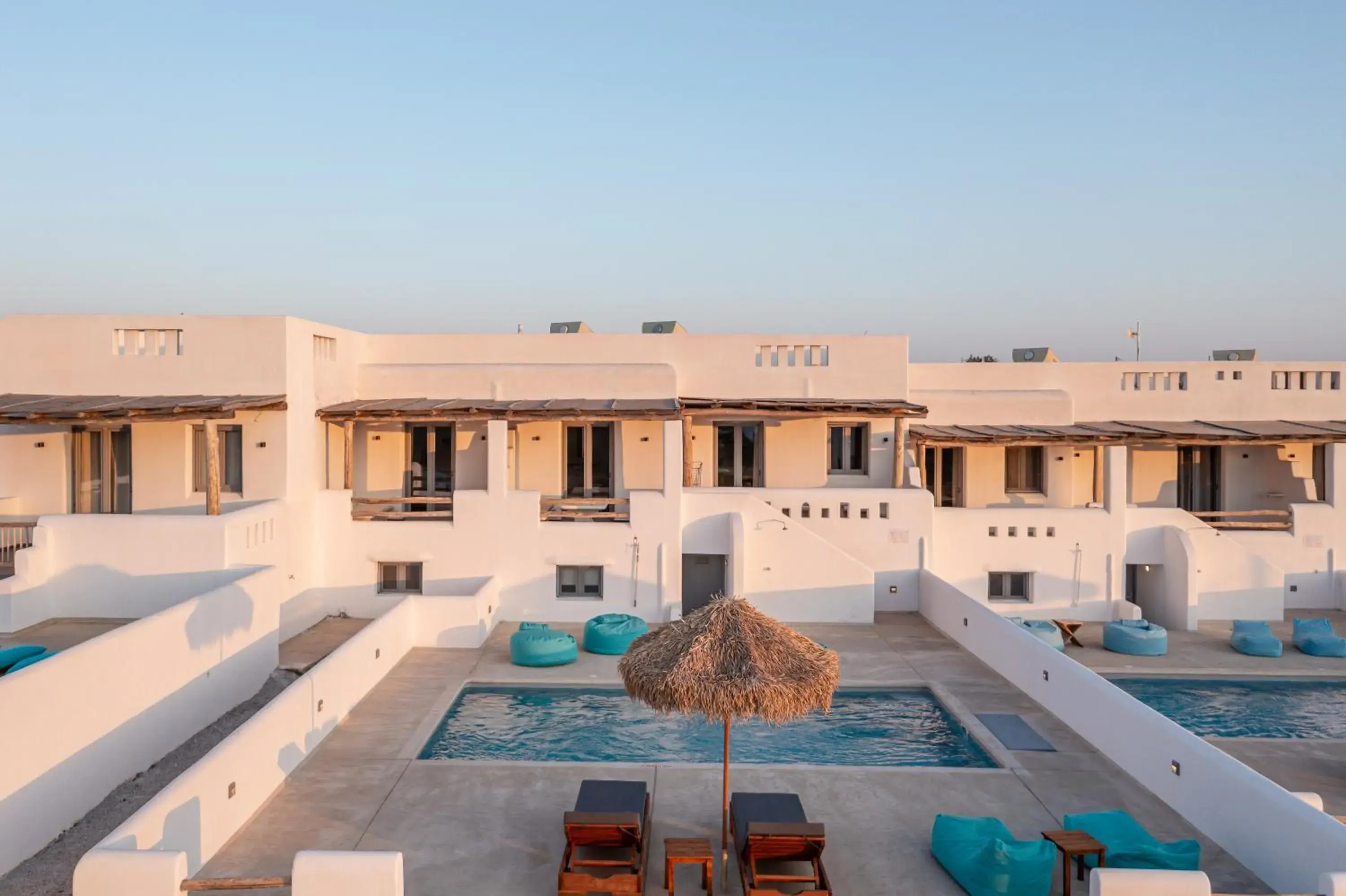 Property building in White Cocoon Exclusive villas Property building in White Cocoon Exclusive villas