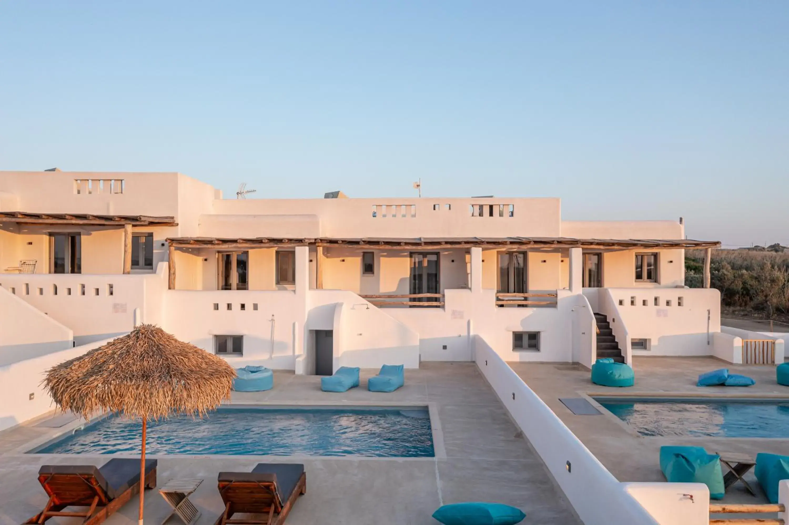 Property building in White Cocoon Exclusive villas Property building in White Cocoon Exclusive villas