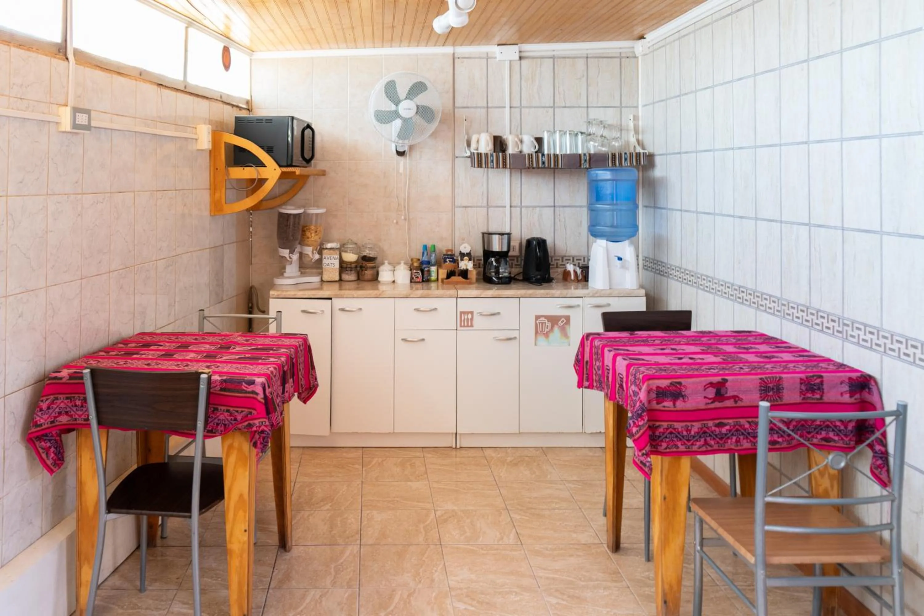 Hostal Desert
