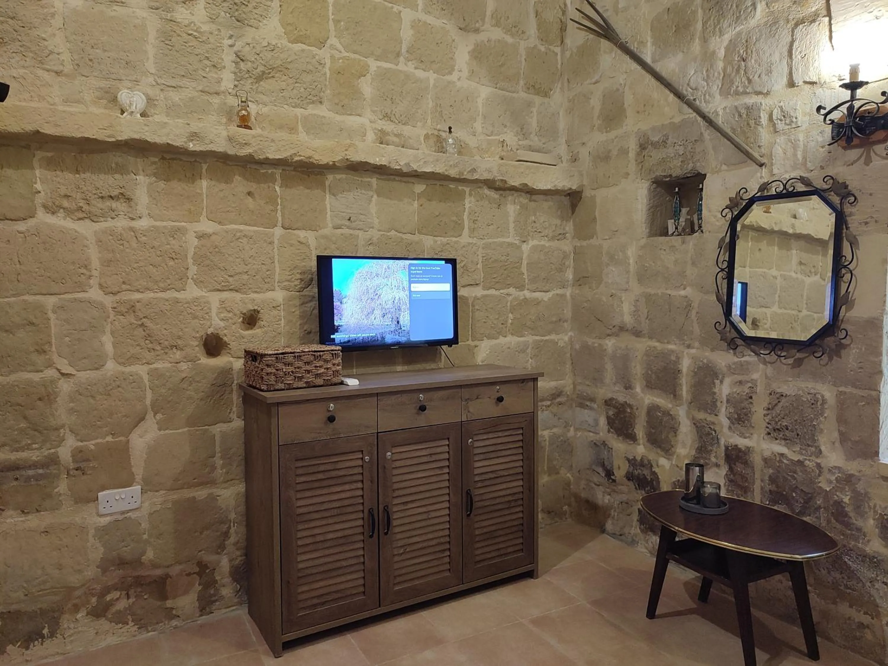 Property building in Tal-Barun Farmhouse