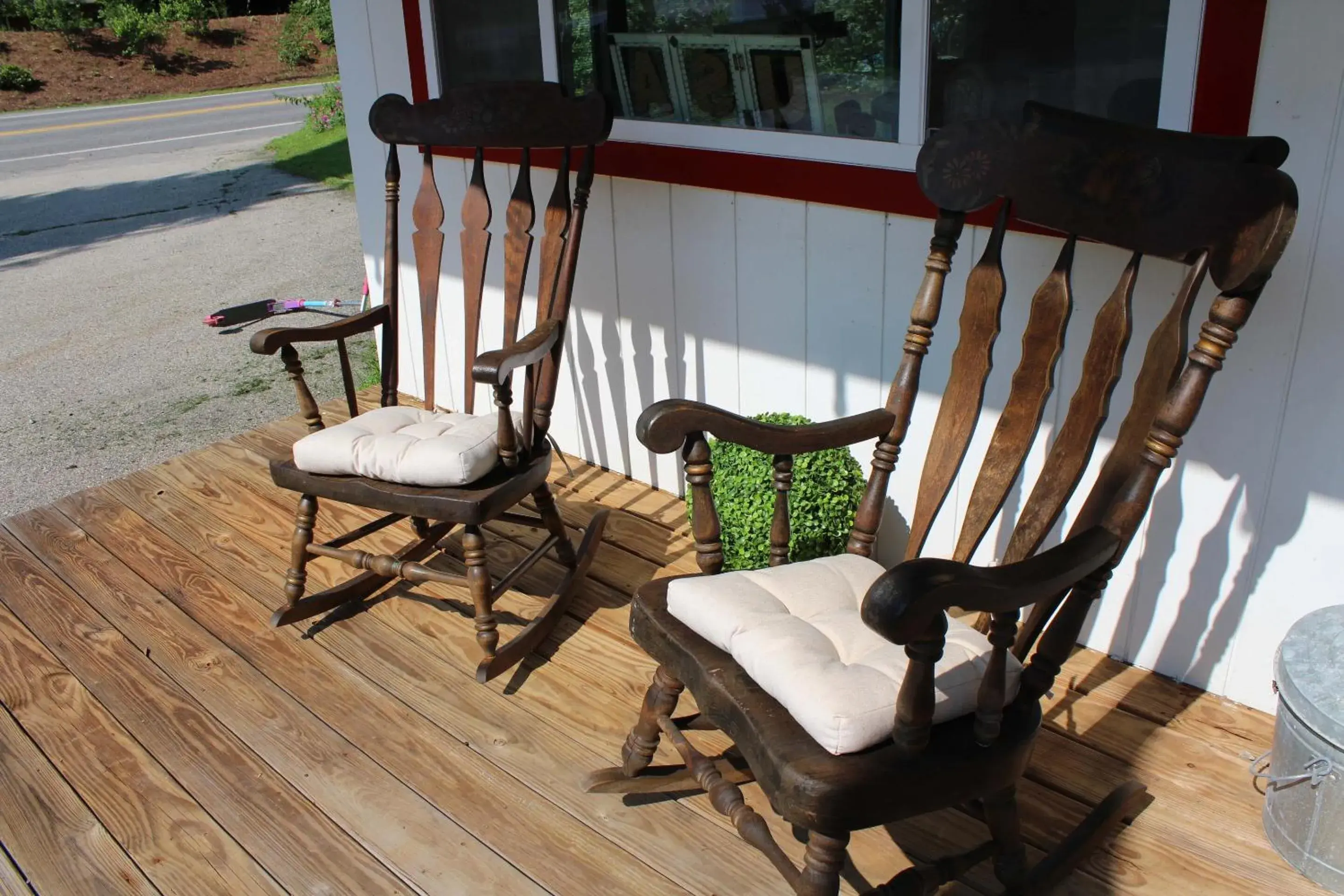Patio in Yankee Trail Motel Patio in Yankee Trail Motel