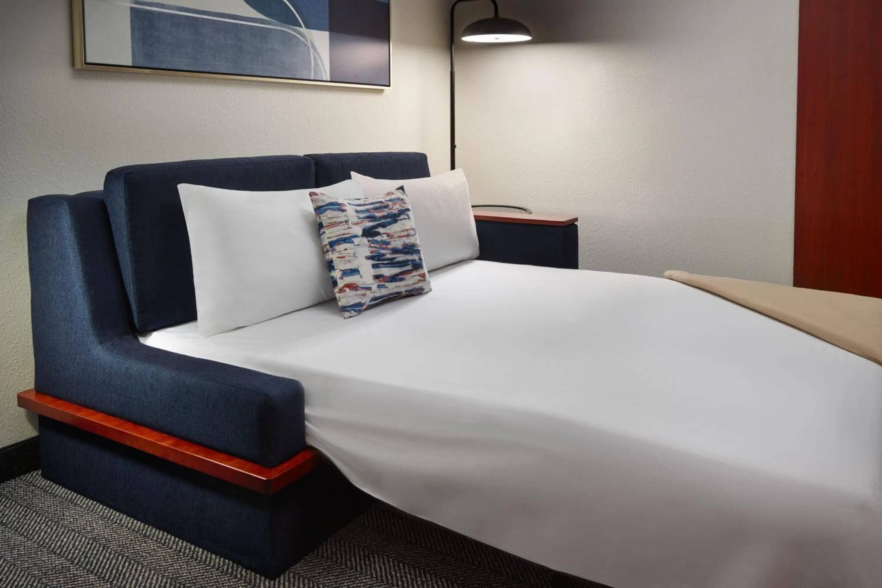 Photo of the whole room, Bed in Courtyard by Marriott Atlanta Conyers