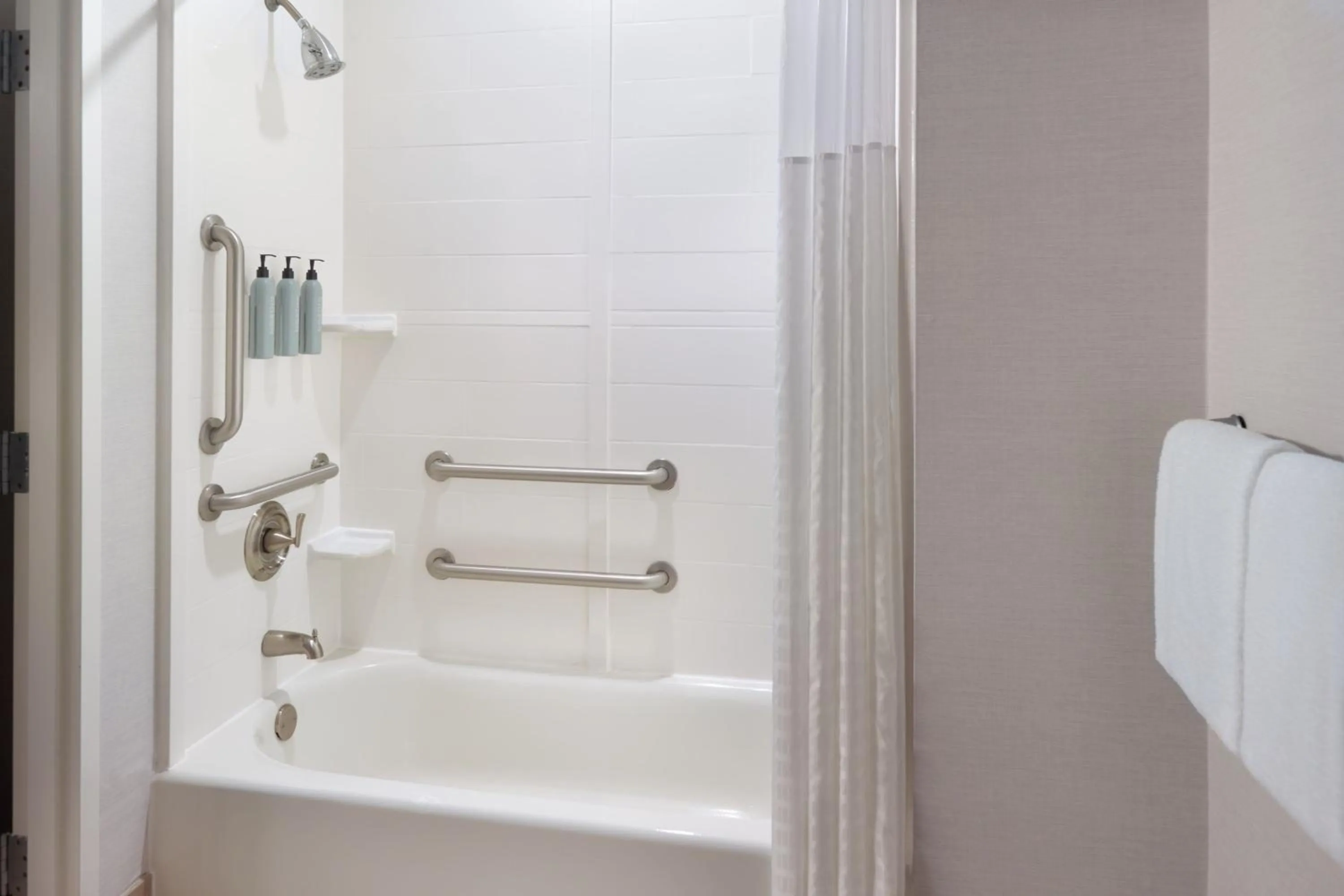 Bathroom in Courtyard by Marriott Atlanta Conyers