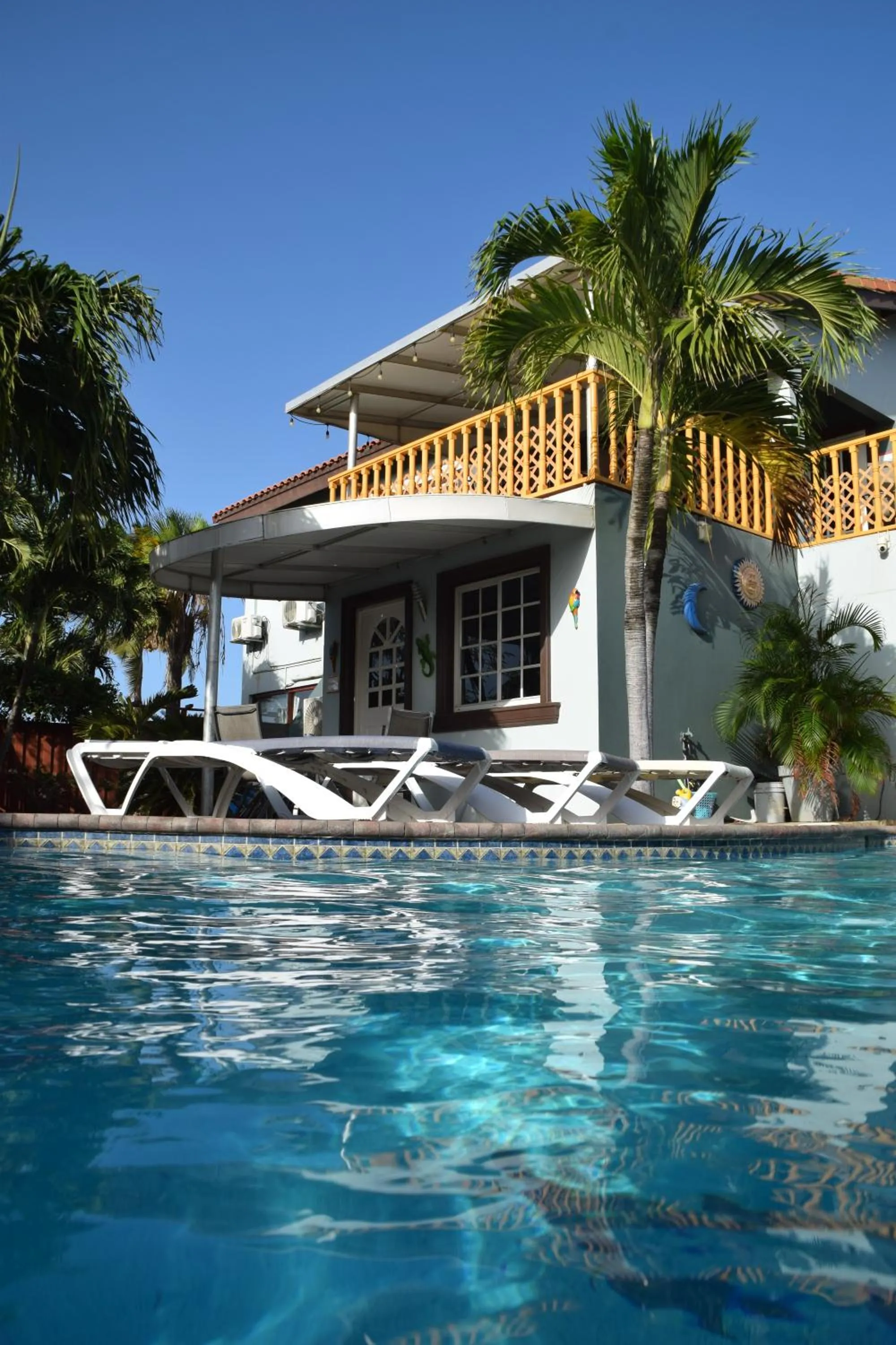 Swimming pool in La Felicidad Aruba