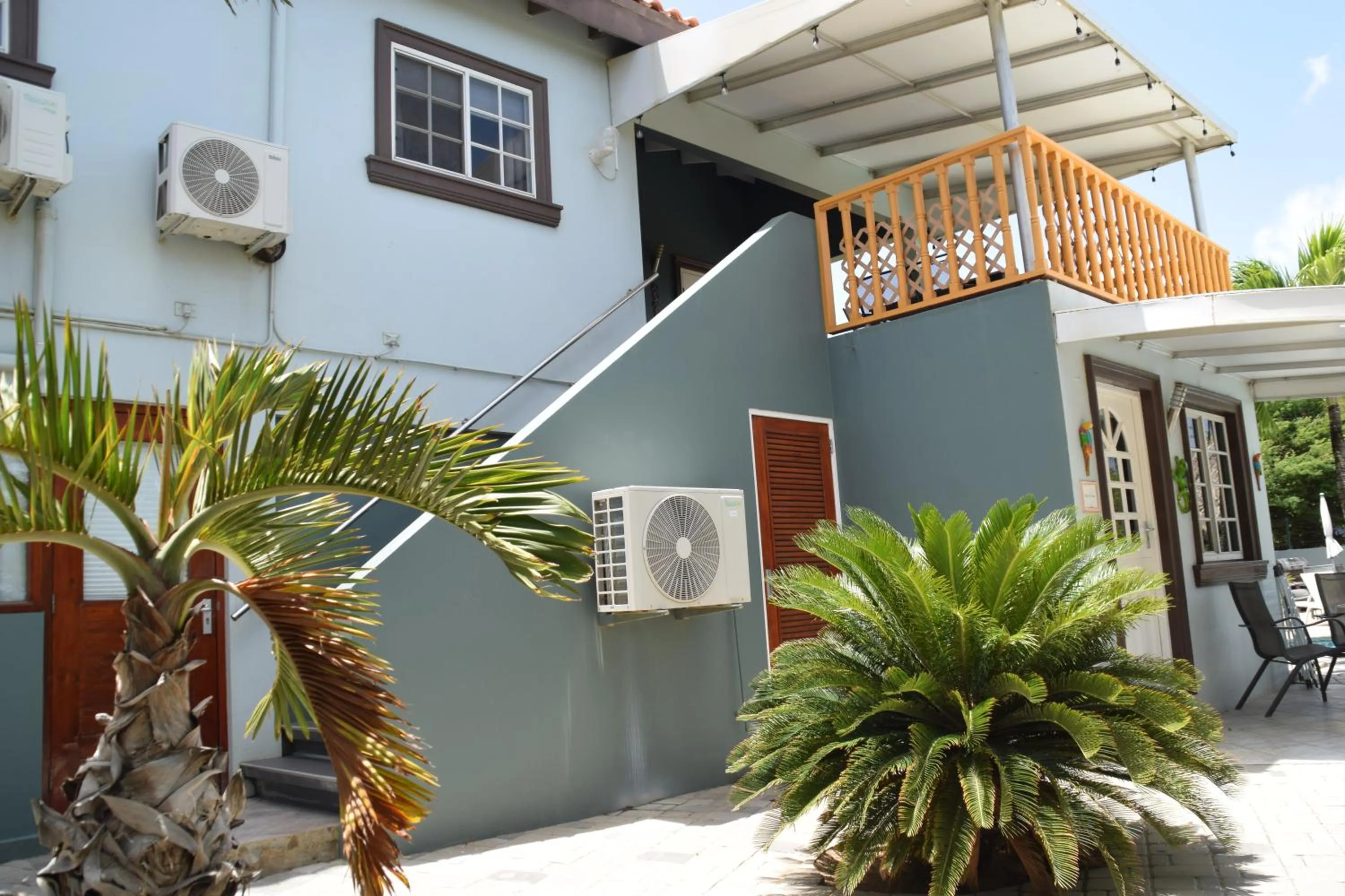 air conditioner in La Felicidad Aruba