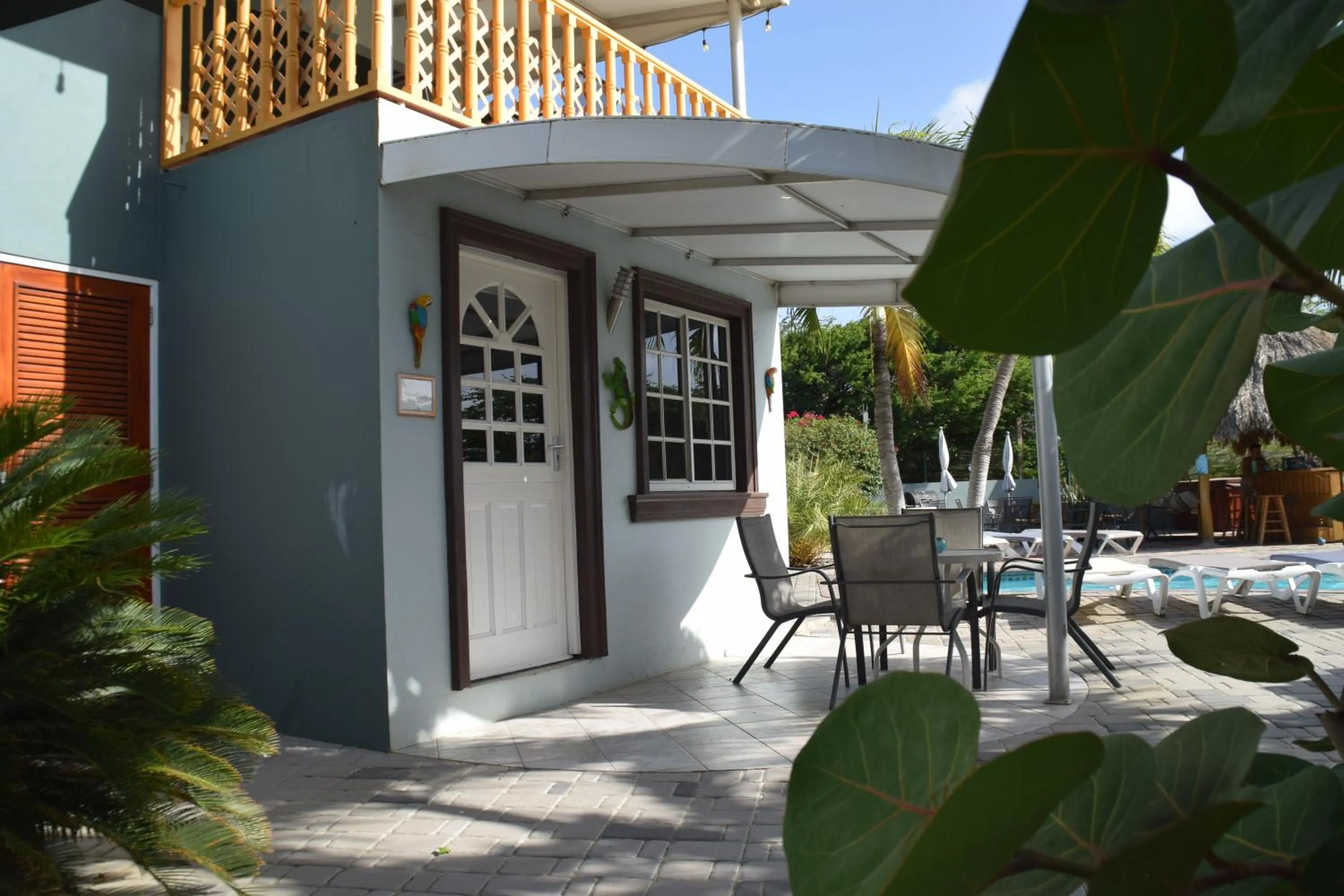 Property building in La Felicidad Aruba