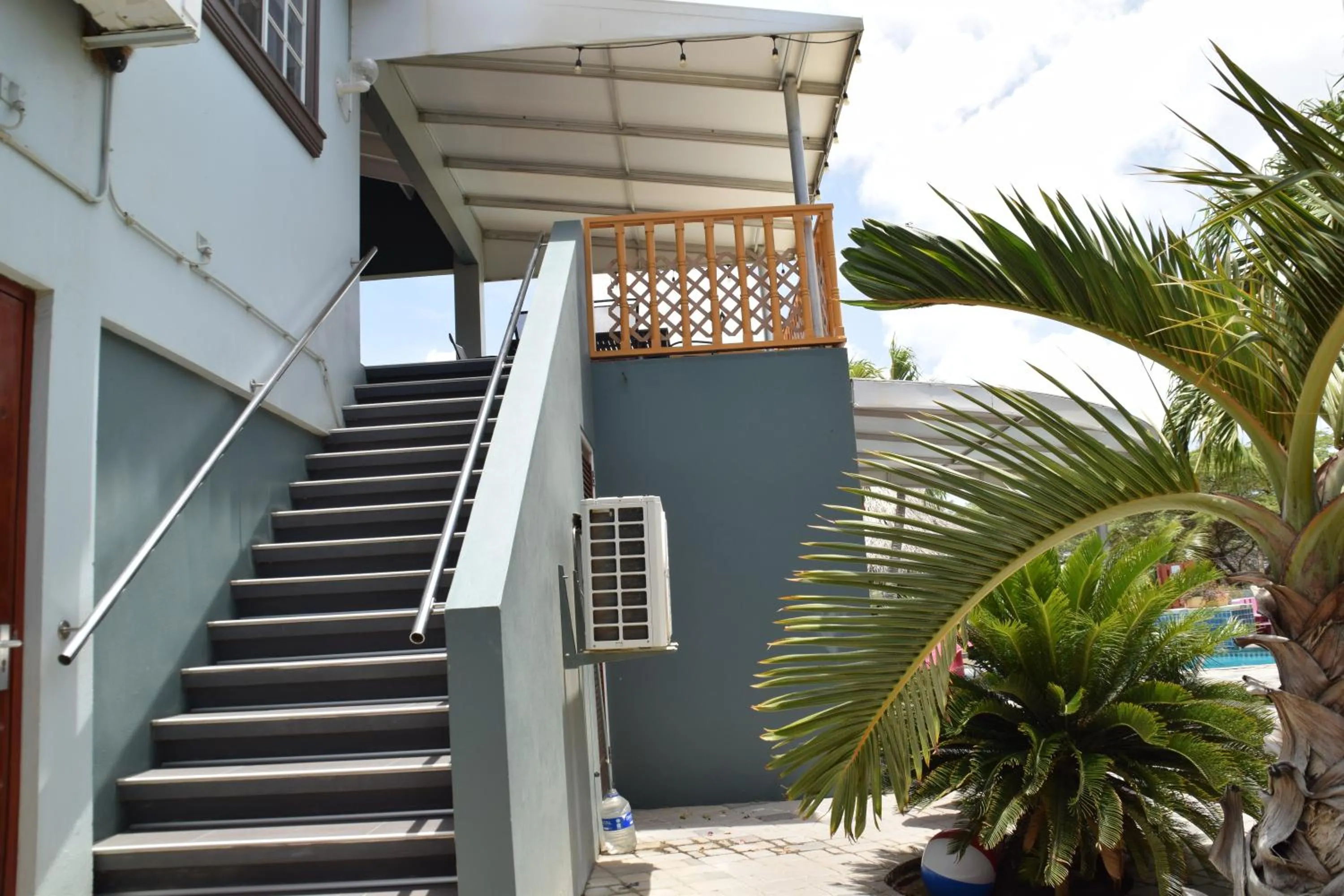 Property building in La Felicidad Aruba