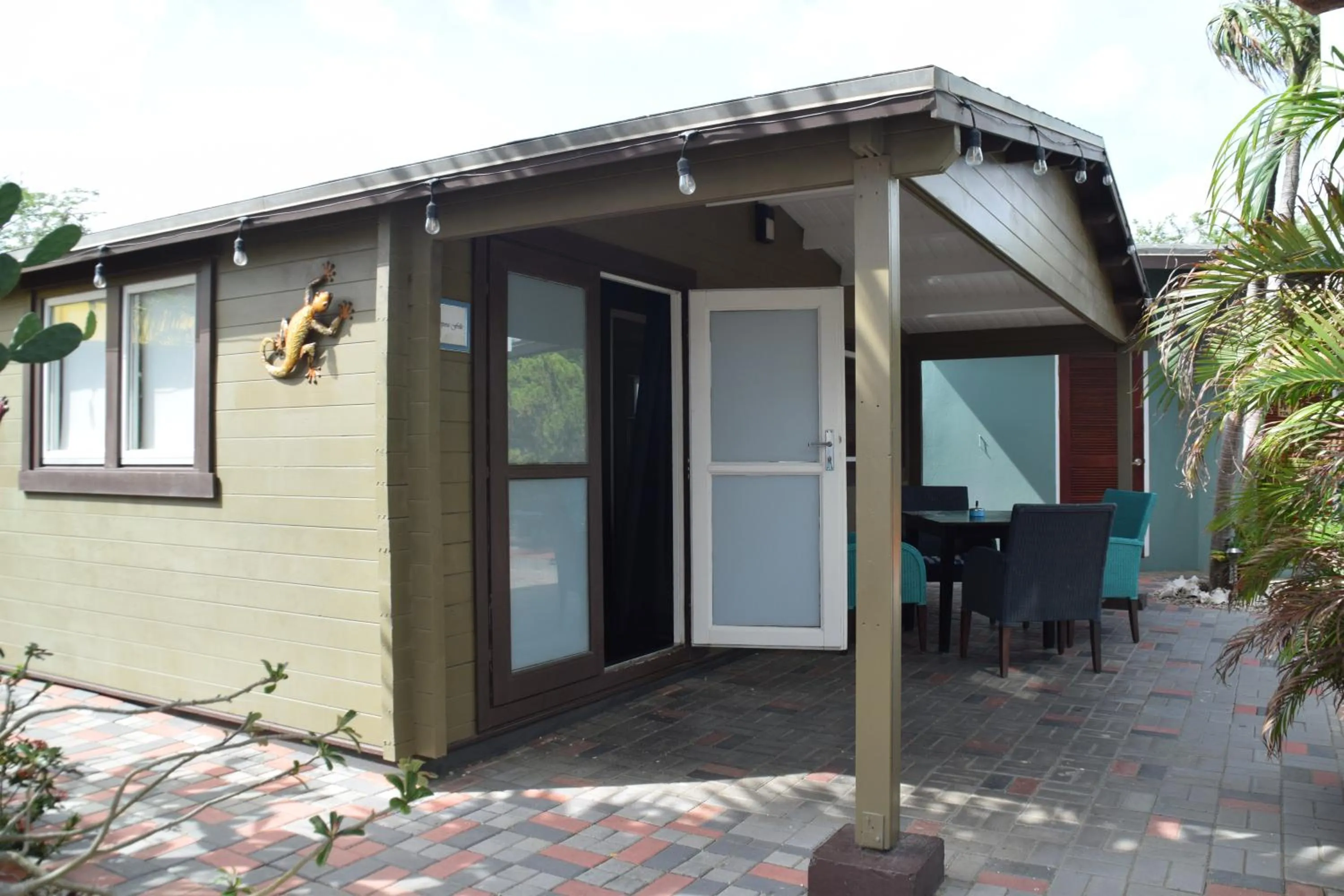 Property building in La Felicidad Aruba