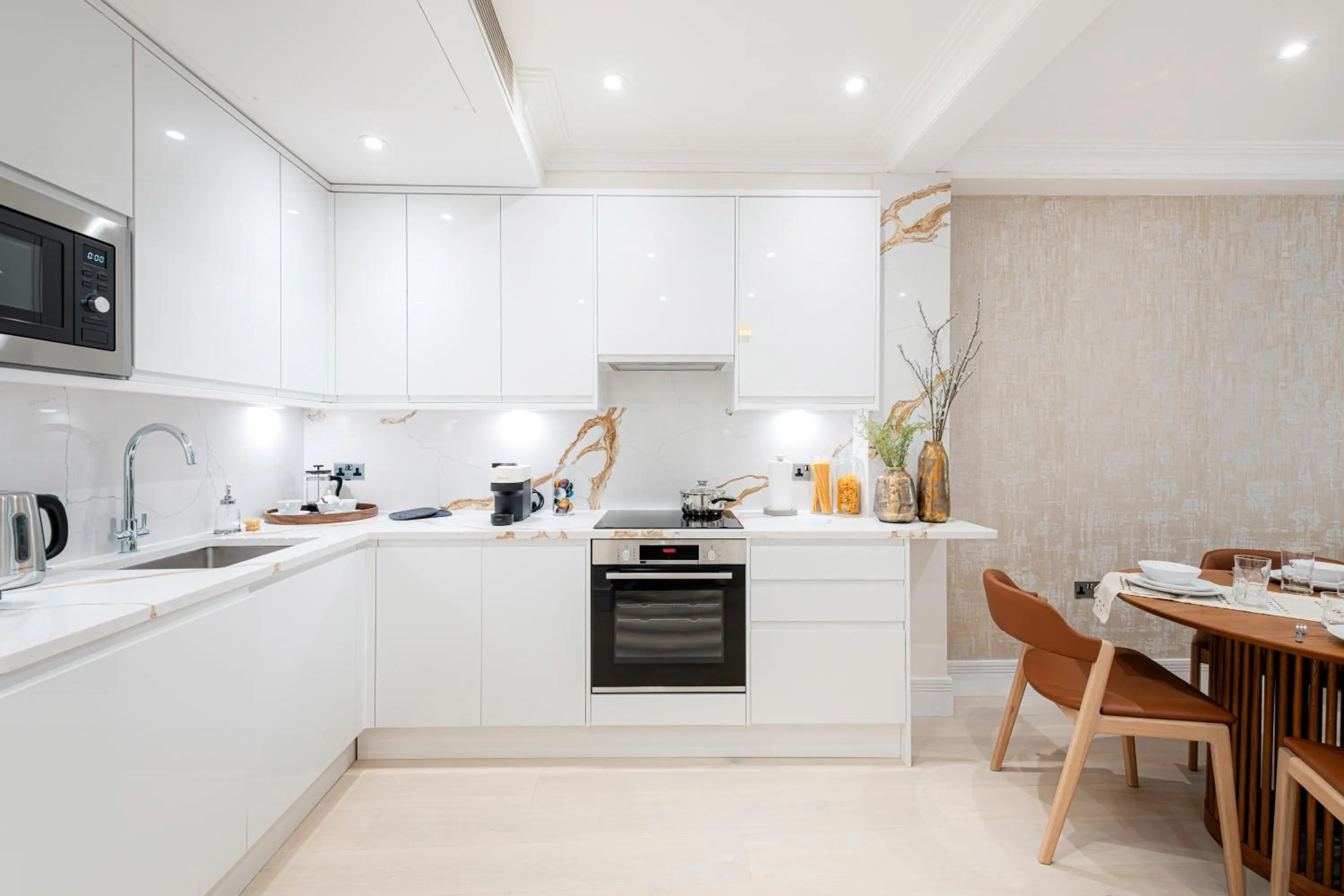 Kitchen or kitchenette in Fountain House Apartments - London
