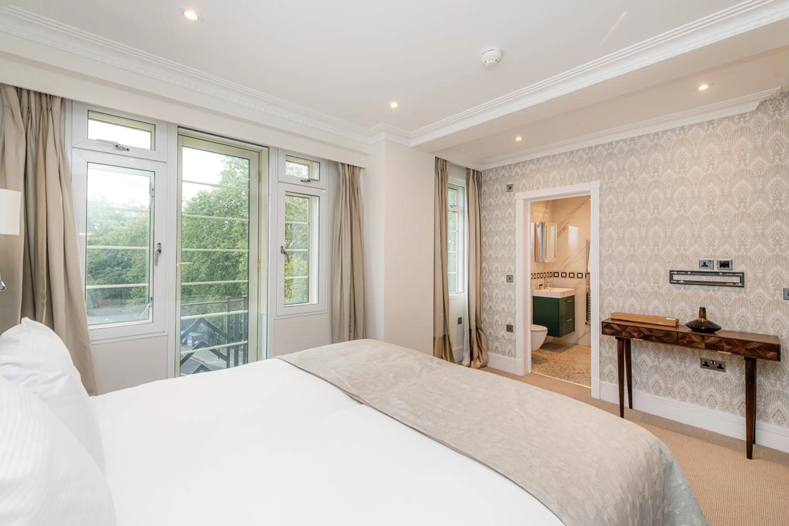 Photo of the whole room, Bed in Fountain House Apartments - London