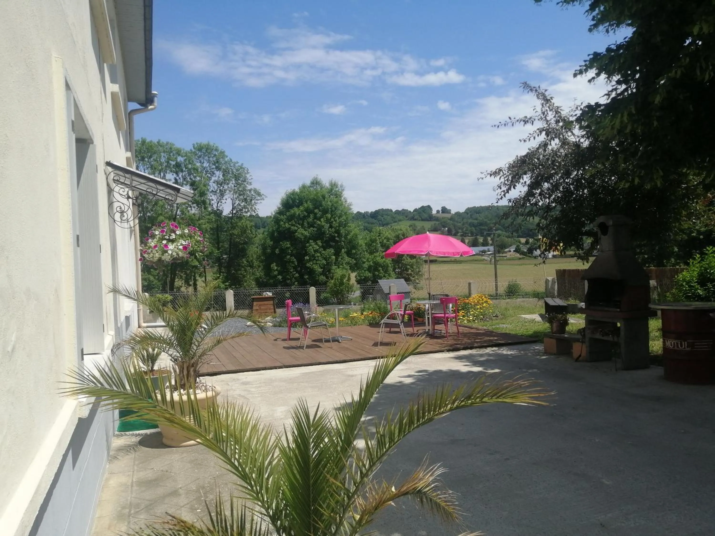Garden in LA MAISON DE BARLEST - LOURDES