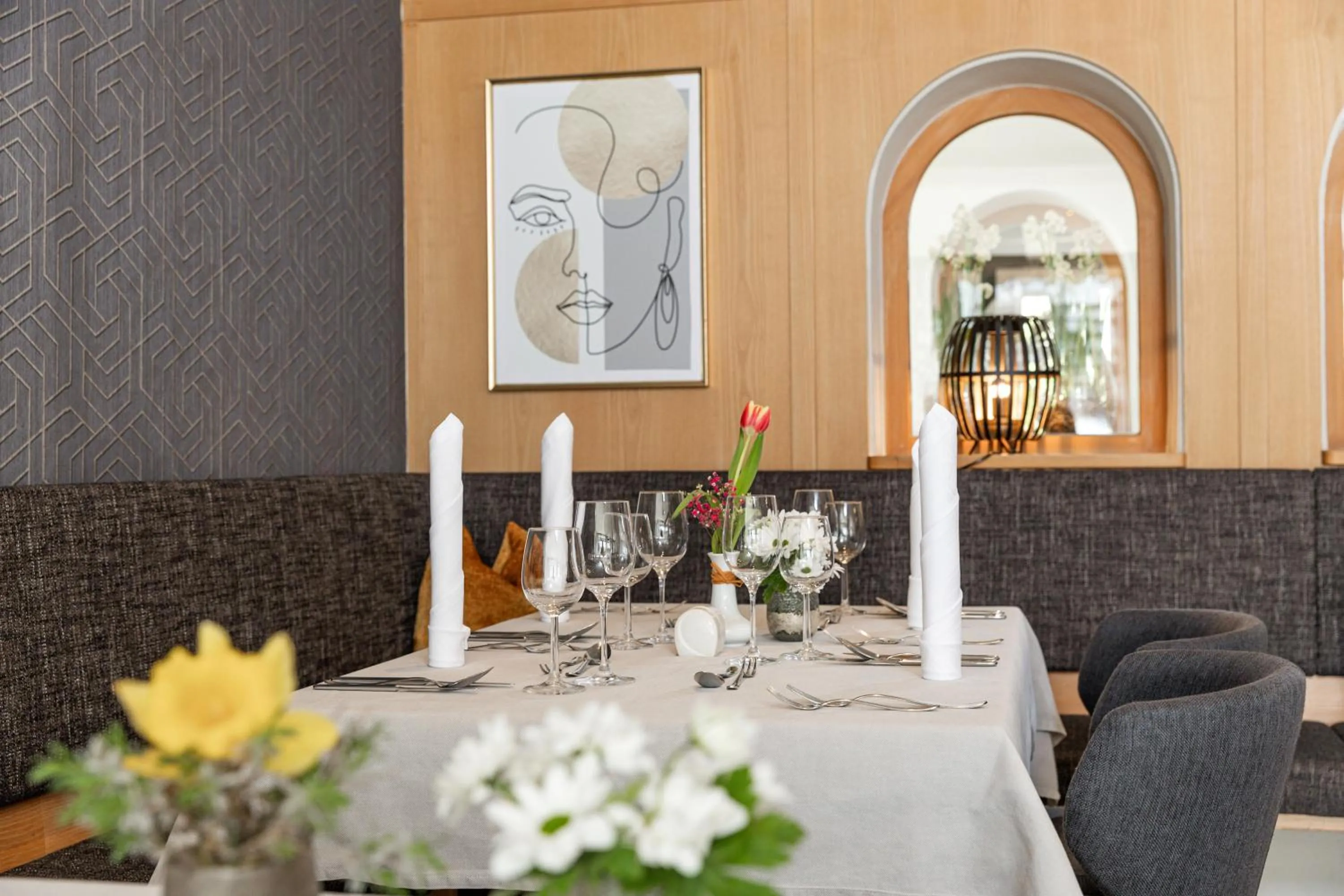 Restaurant/places to eat in Hotel Chrysantihof