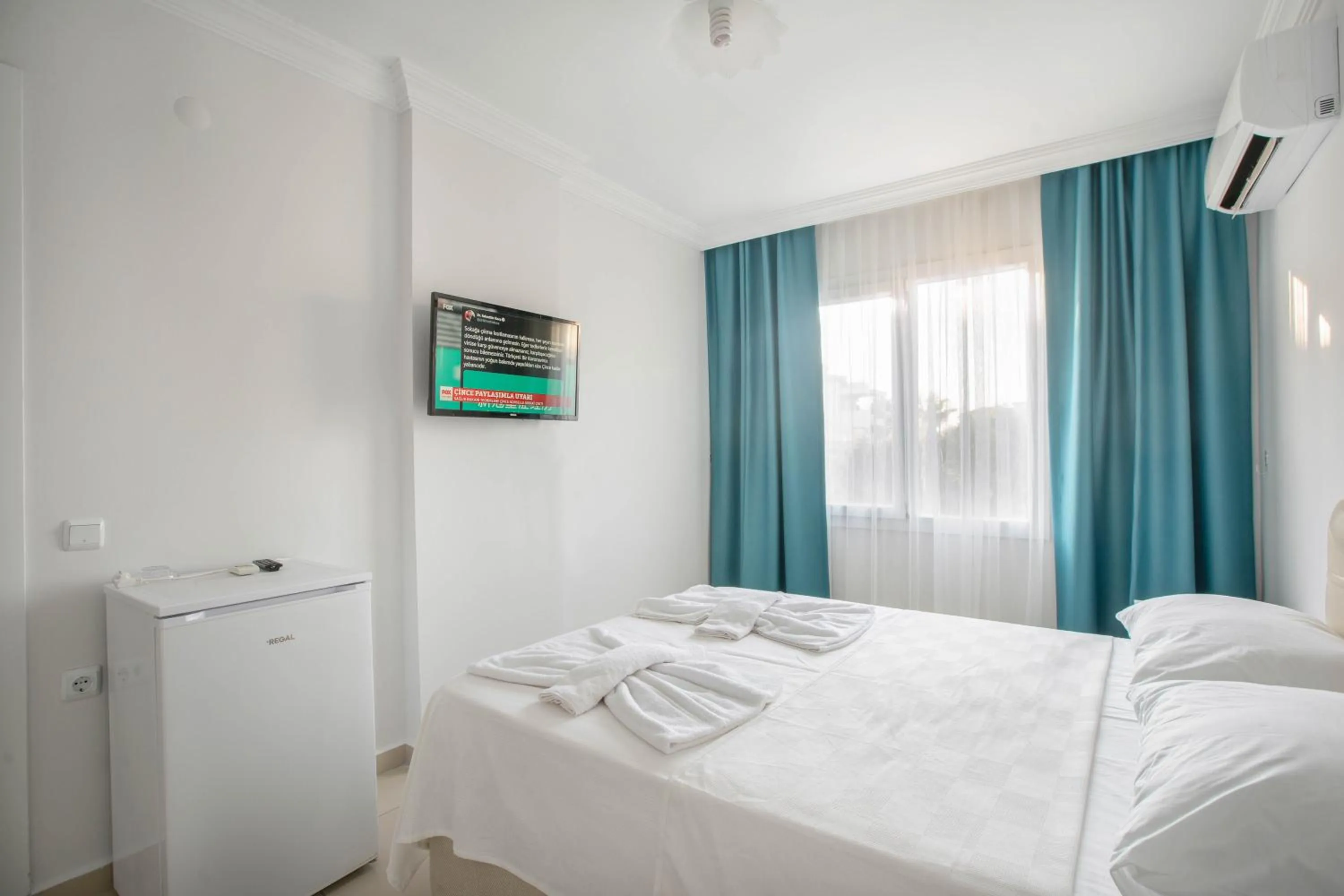 TV and multimedia, Bed in Antioch Apart Otel