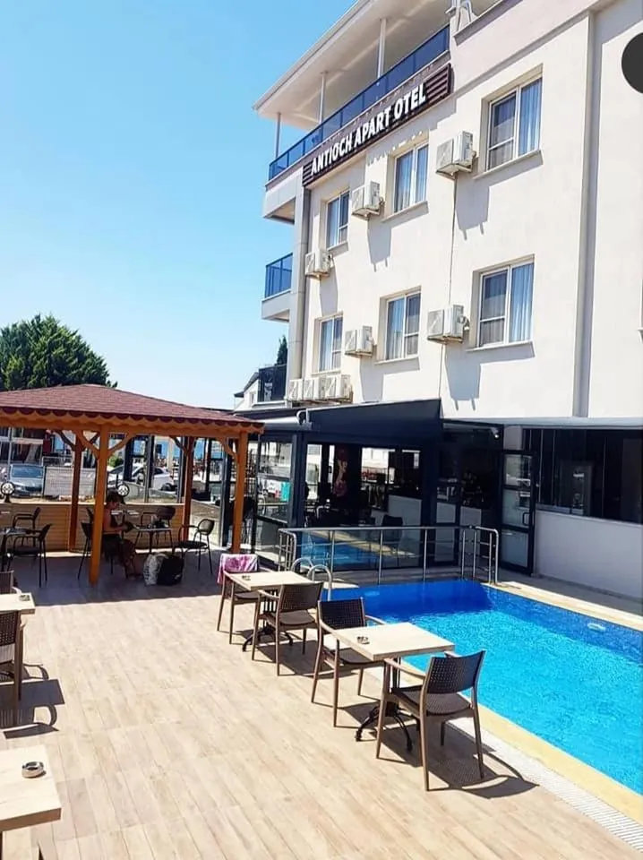 Restaurant/places to eat in Antioch Apart Otel