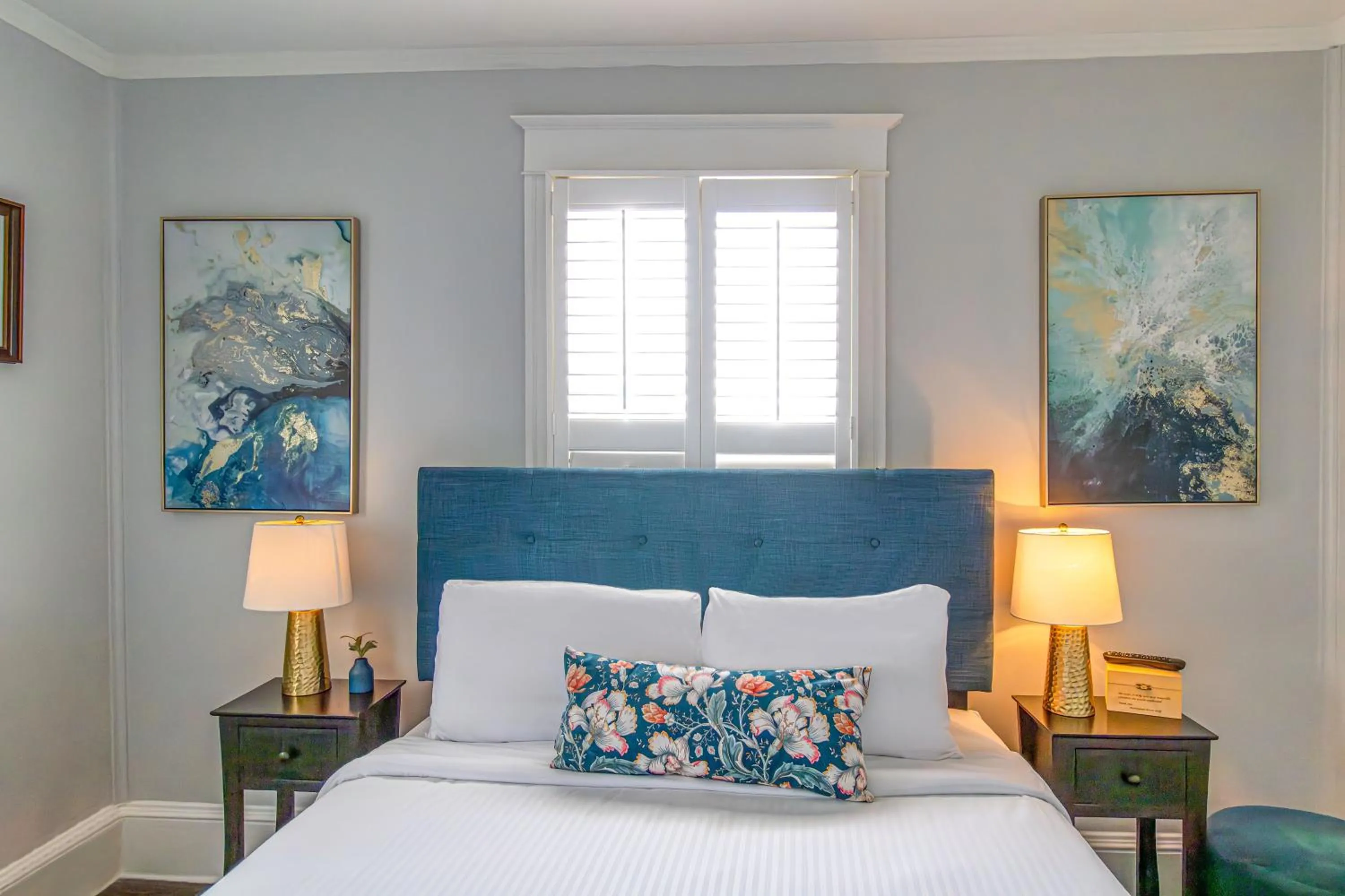 Bed in Hemingway House Bed and Breakfast