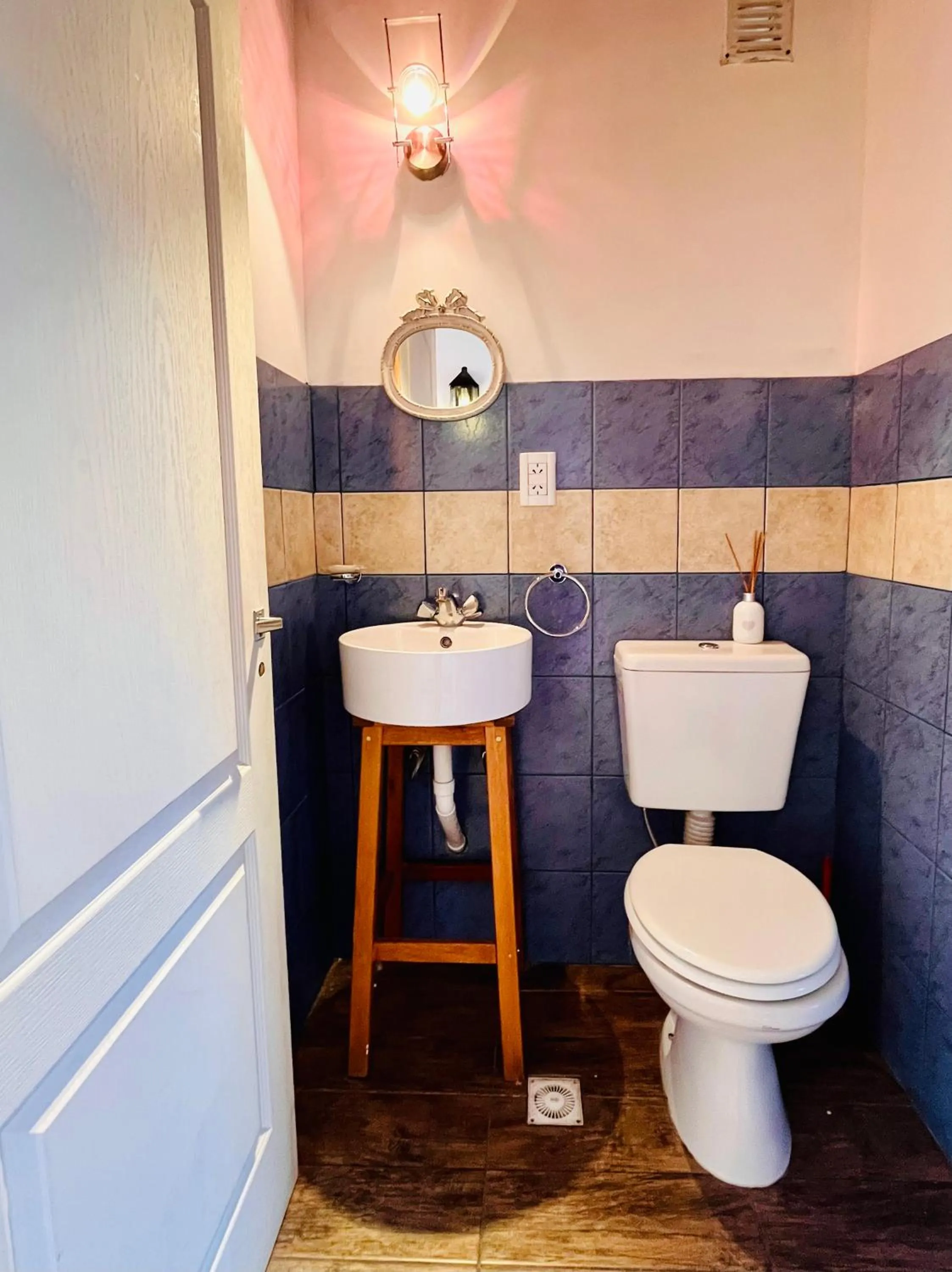 Bathroom in Hospedaje Flores del Sur