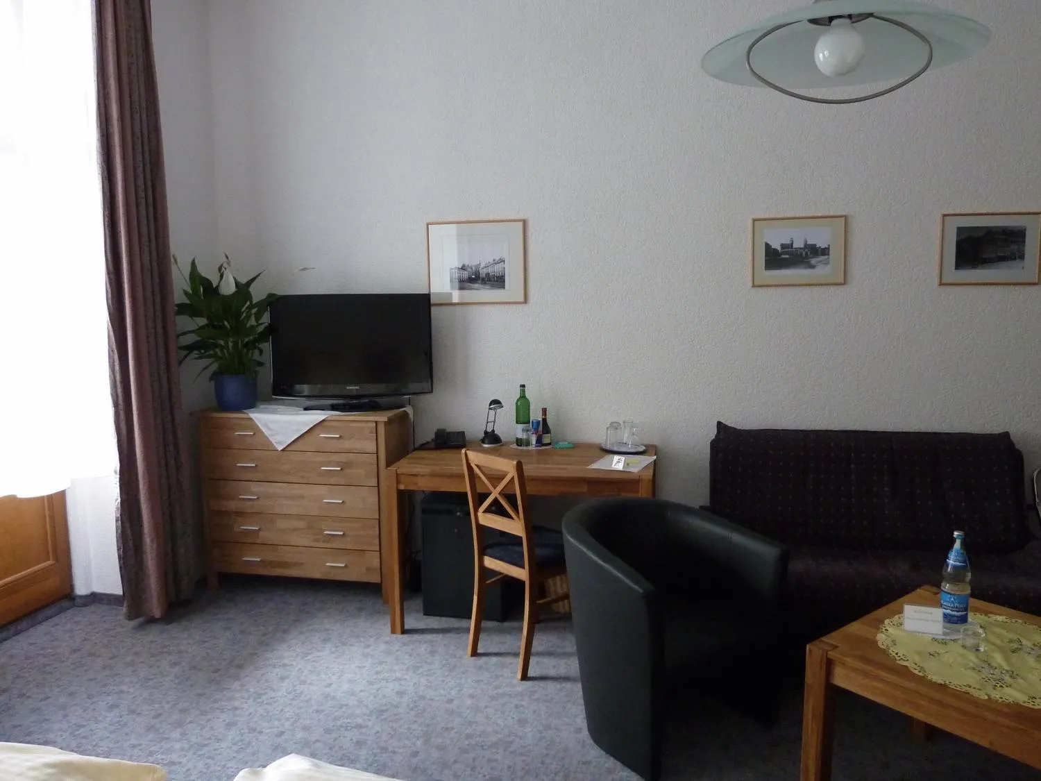 TV and multimedia in Hotel Meridian