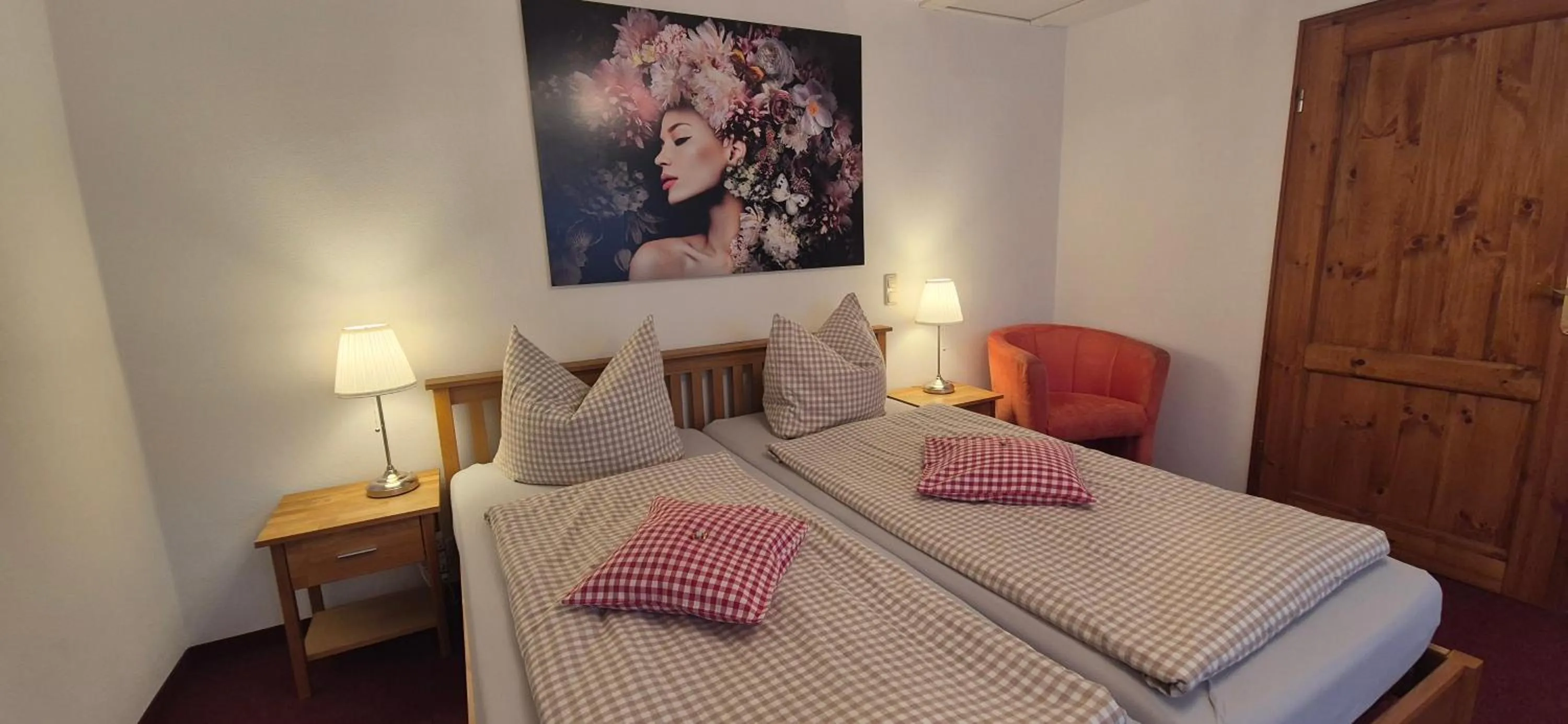 Photo of the whole room, Bed in Hotel Meridian