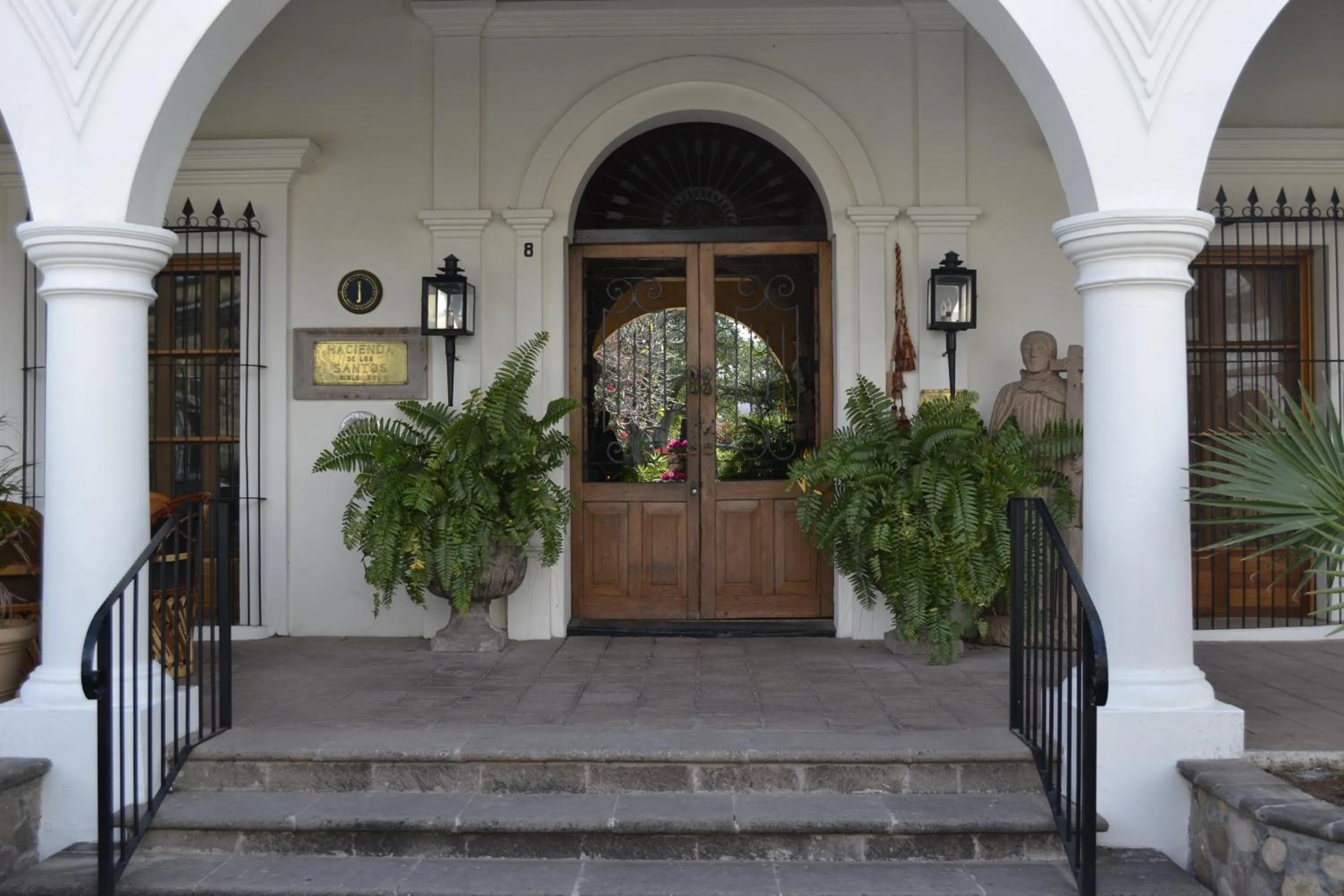 Facade/entrance in Hacienda de los Santos