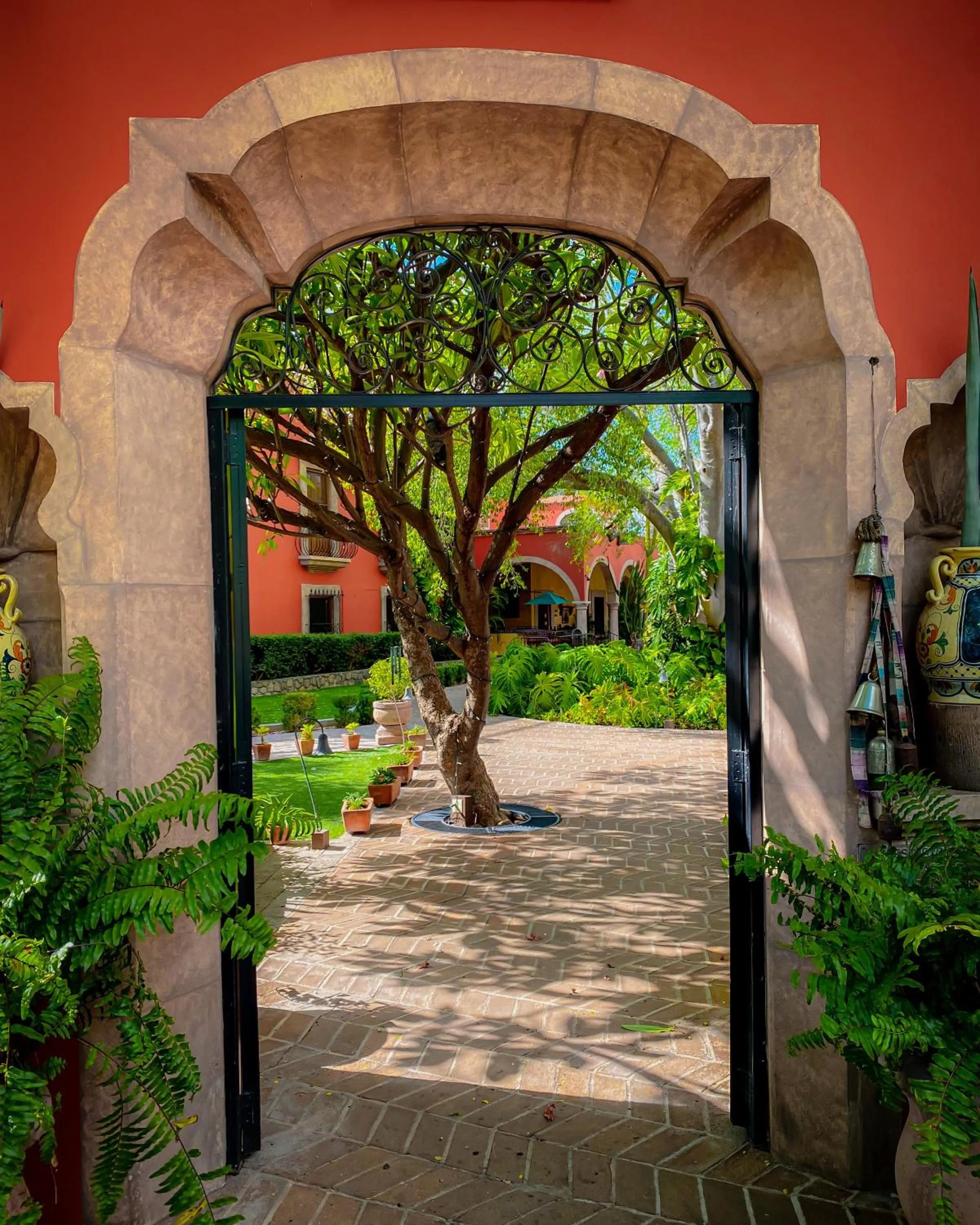 Property building in Hacienda de los Santos