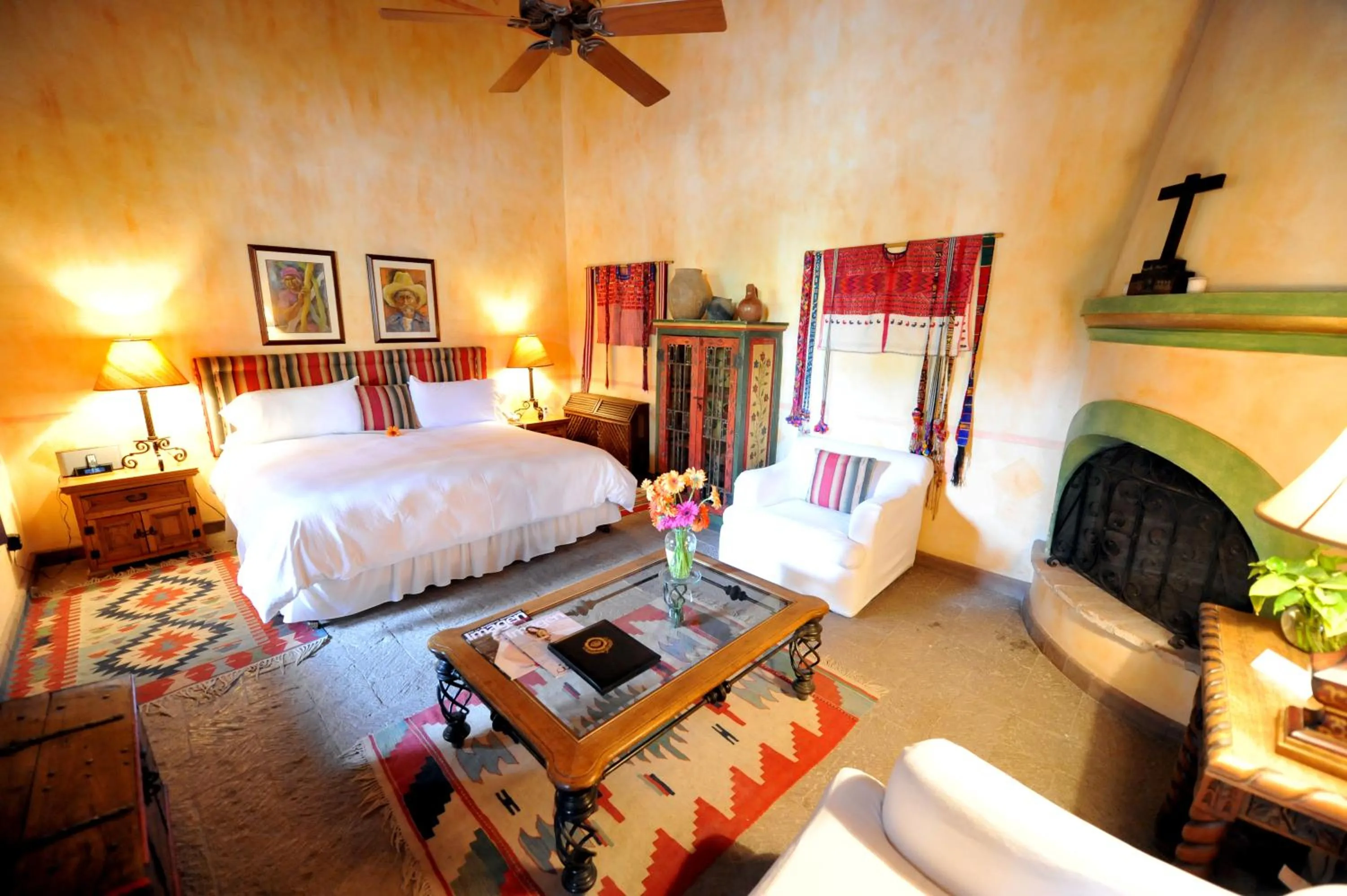 Garden view, Bed in Hacienda de los Santos