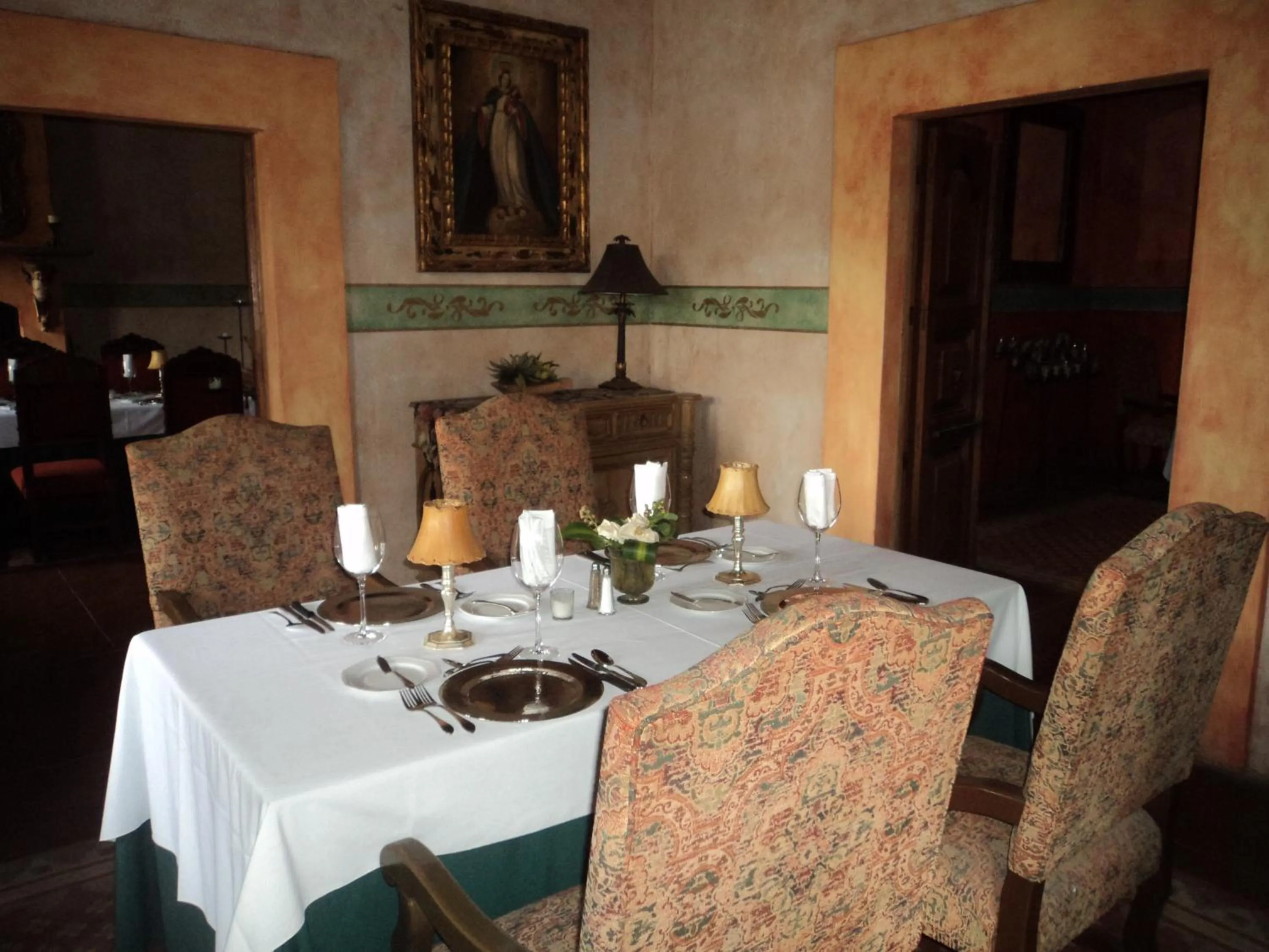 Restaurant/places to eat in Hacienda de los Santos