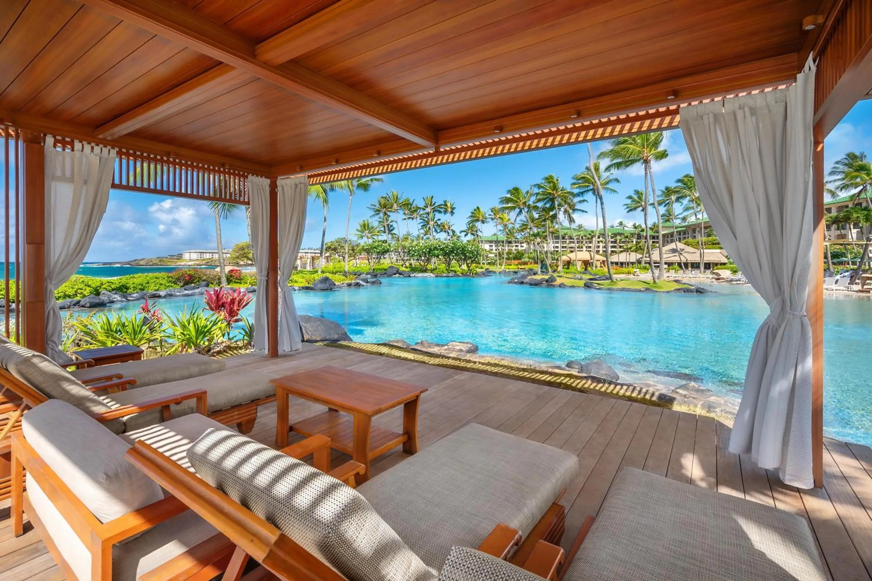 Swimming pool in Grand Hyatt Kauai Resort & Spa